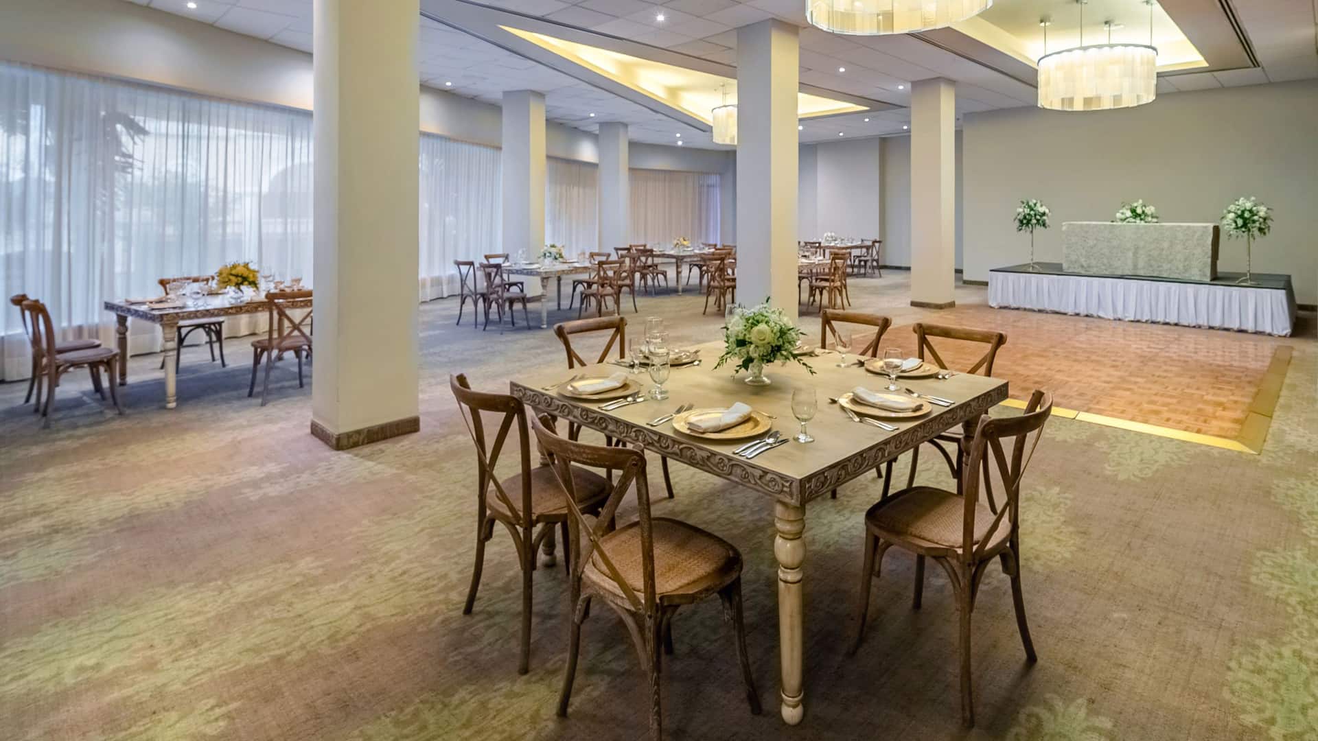 Hyatt Regency Merida Square Table Setup Regency