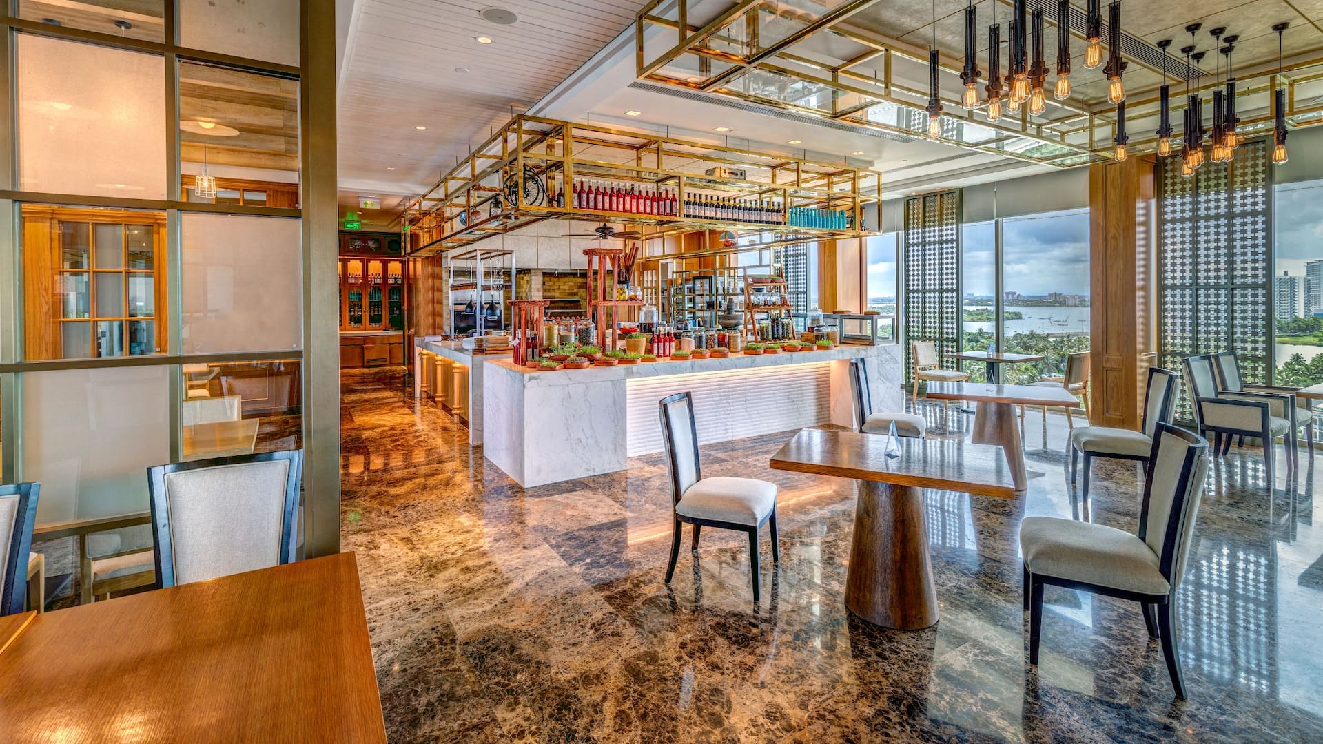 Grand Hyatt Kochi Bolgatty Colony Clubhouse and Grill Counter