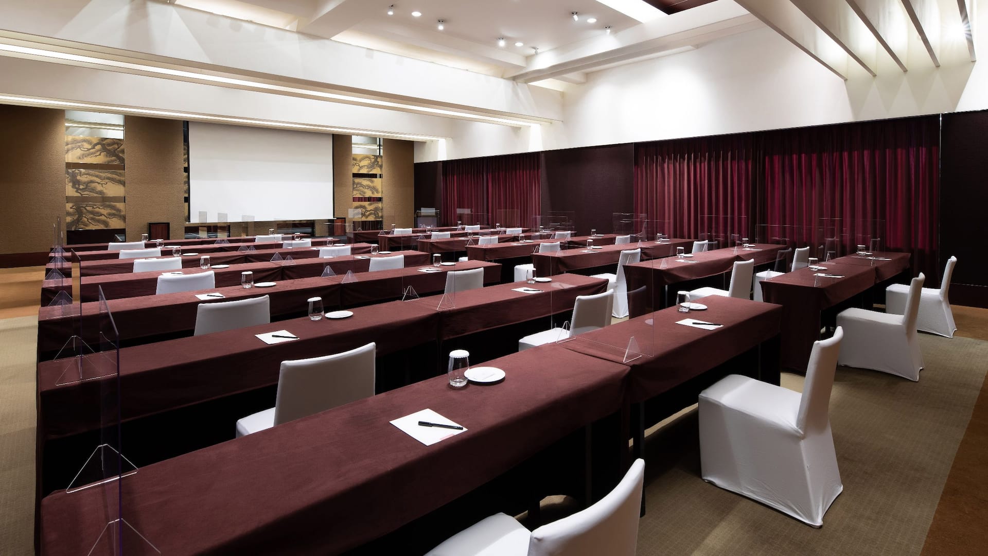 Grand Hyatt Seoul Hybrid Meeting Classroom Setup