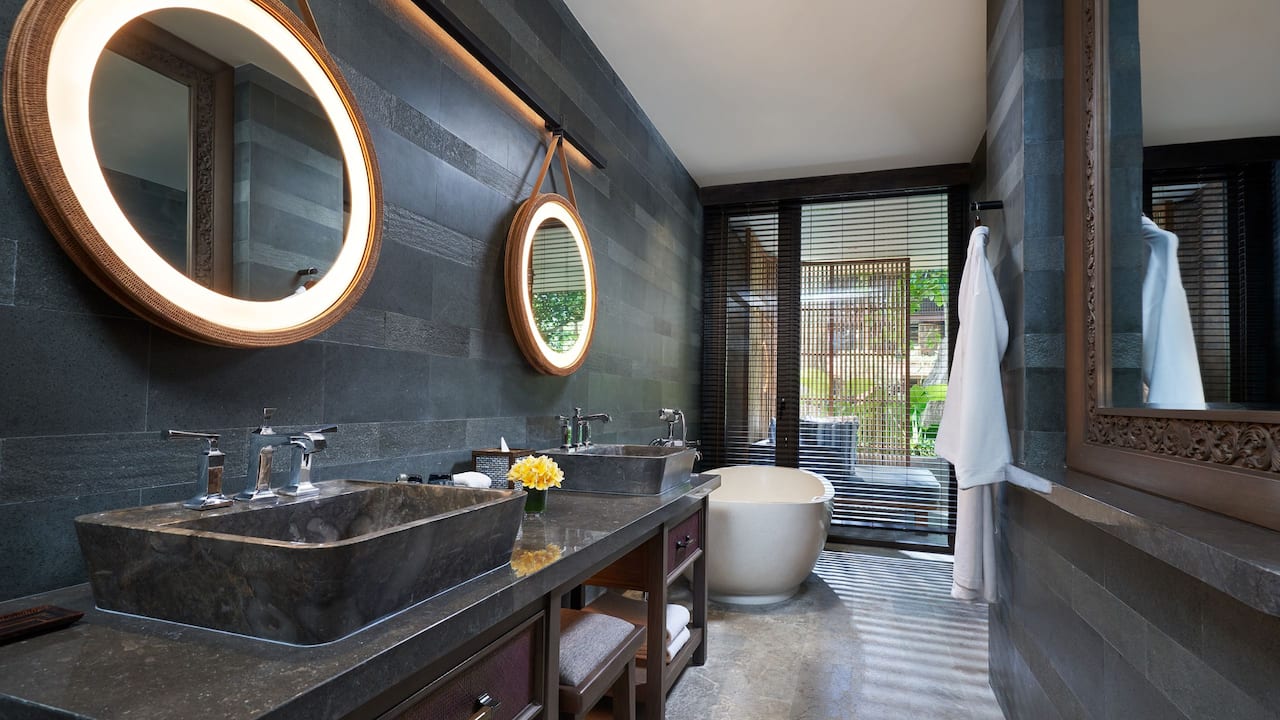 Bathroom at Standard Room Andaz Bali, Sanur