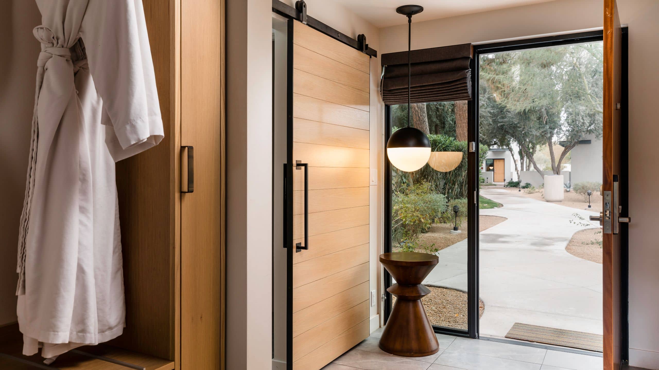 Andaz Scottsdale Resort & Bungalows Eames Entrance