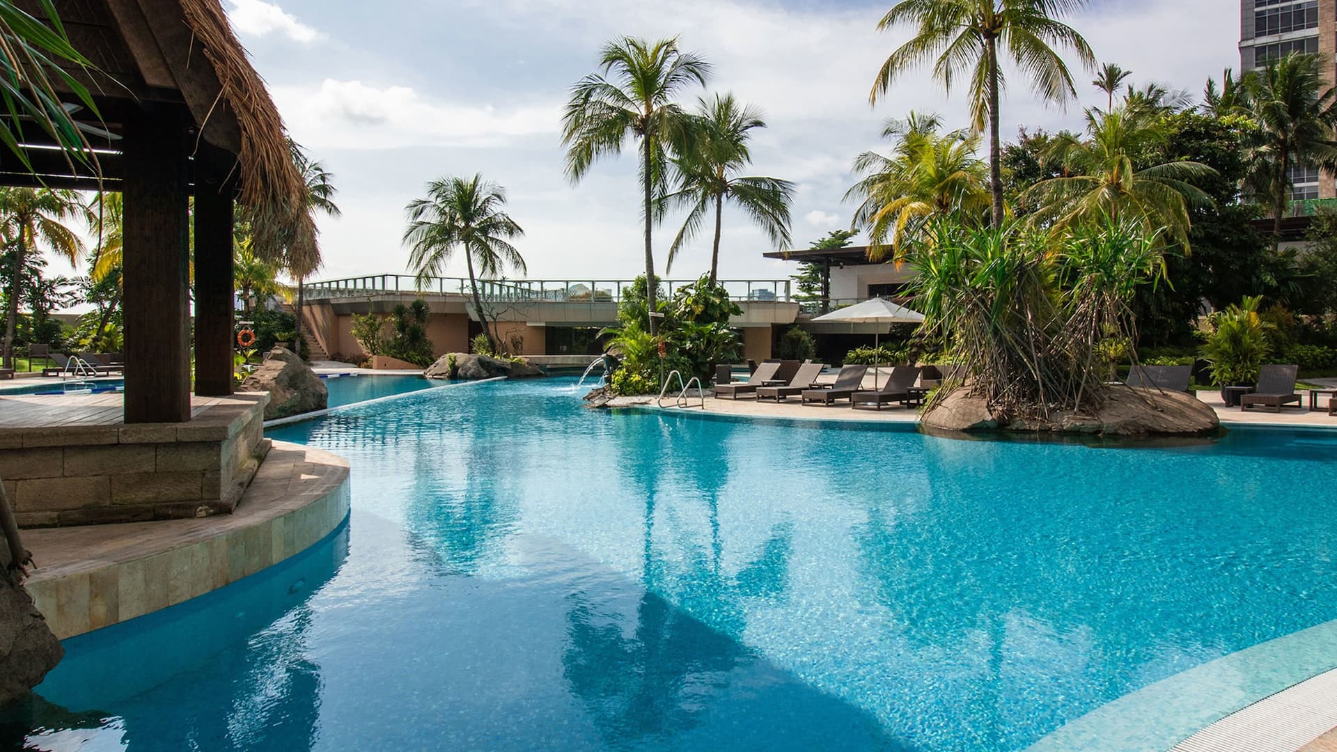 Grand Hyatt Jakarta Lagoon Pool Gazebo