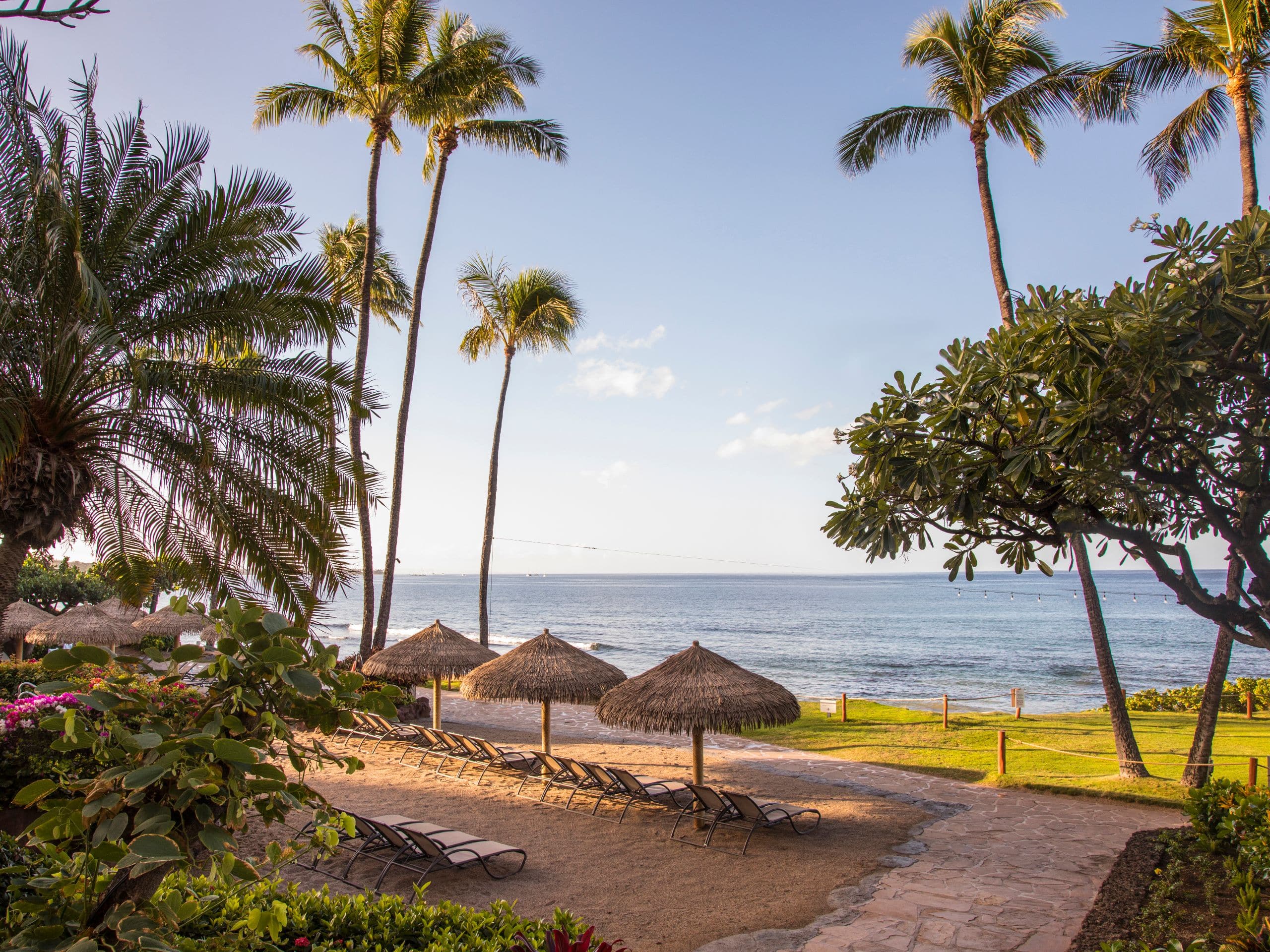 Hyatt Regency Maui Resort and Spa Amenities Beach Sand Chairs