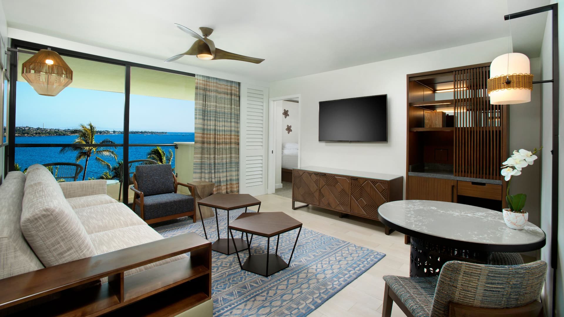 Hyatt Regency Maui Resort and Spa Oceanfront Suite Living Room