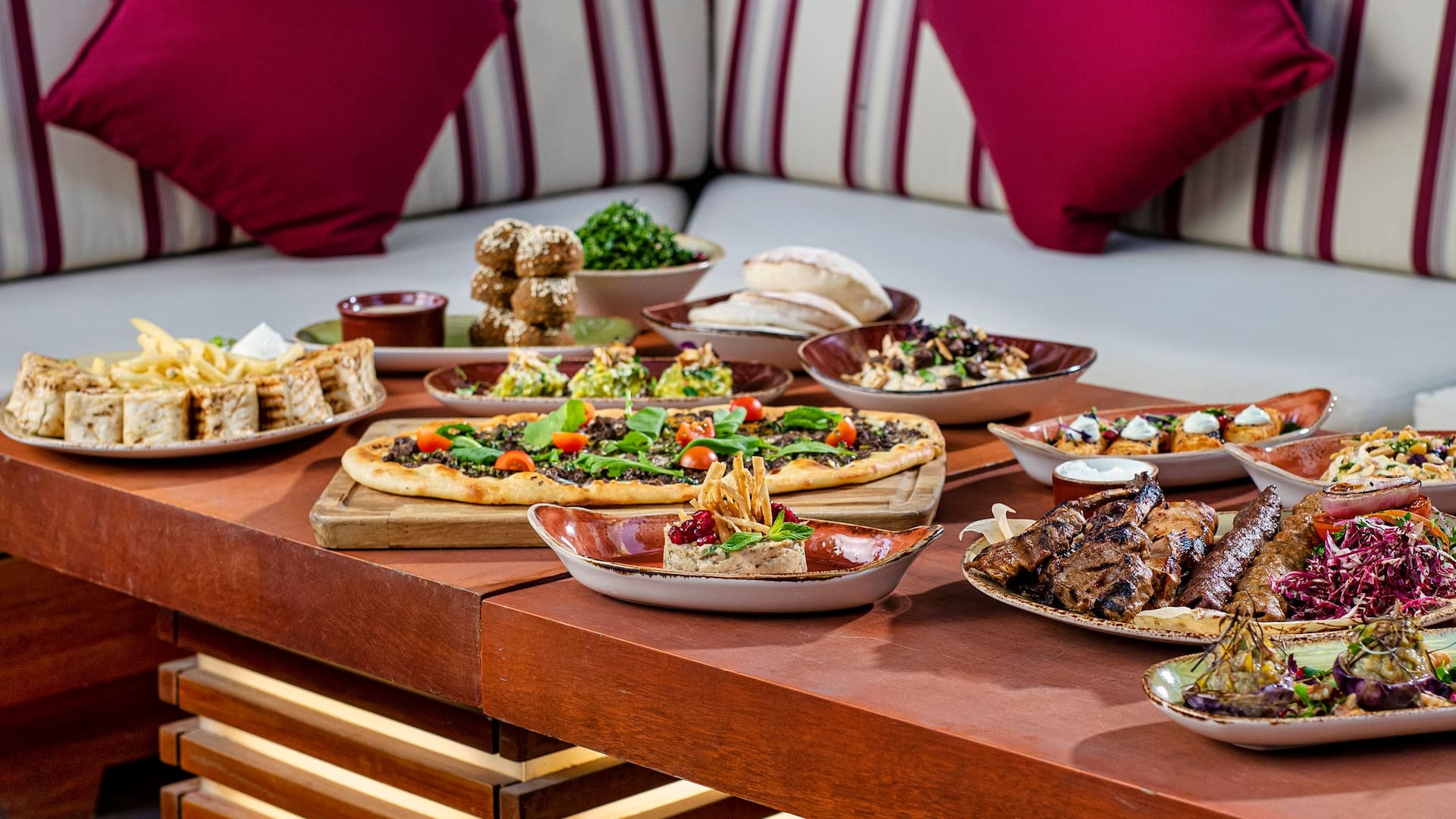 Hyatt Regency Oryx Doha Al Nafourah Garden Hot Mezza Table