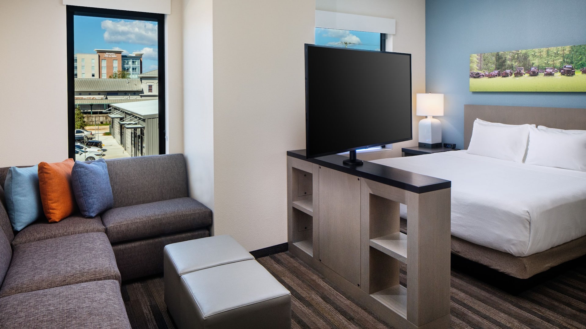 3 из 3 Hyatt House Tallahassee Capitol - University Studio King