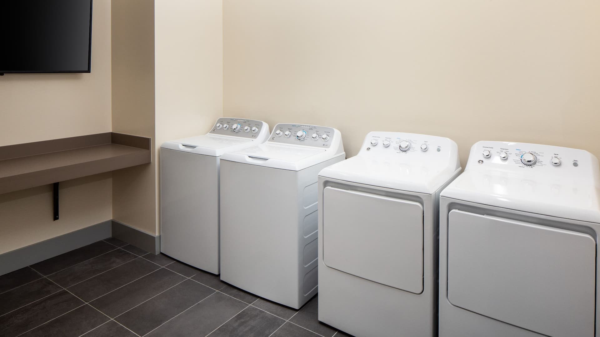 Hyatt House Tallahassee Capitol - University Laundry
