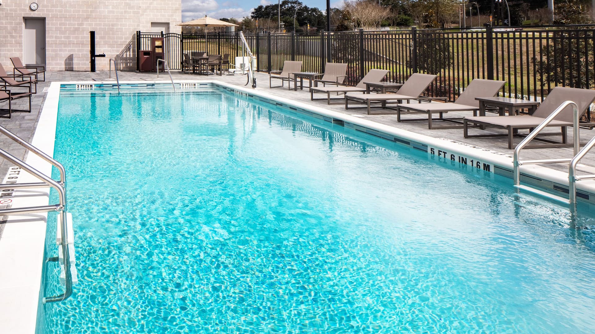 Hyatt House Tallahassee Capitol - University Pool