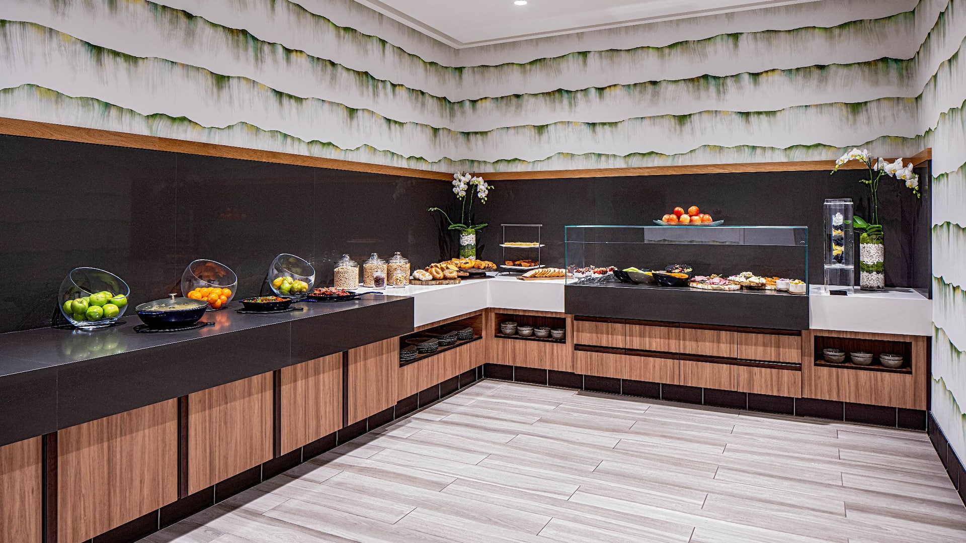 Hyatt Regency Santa Clara Breakfast Service