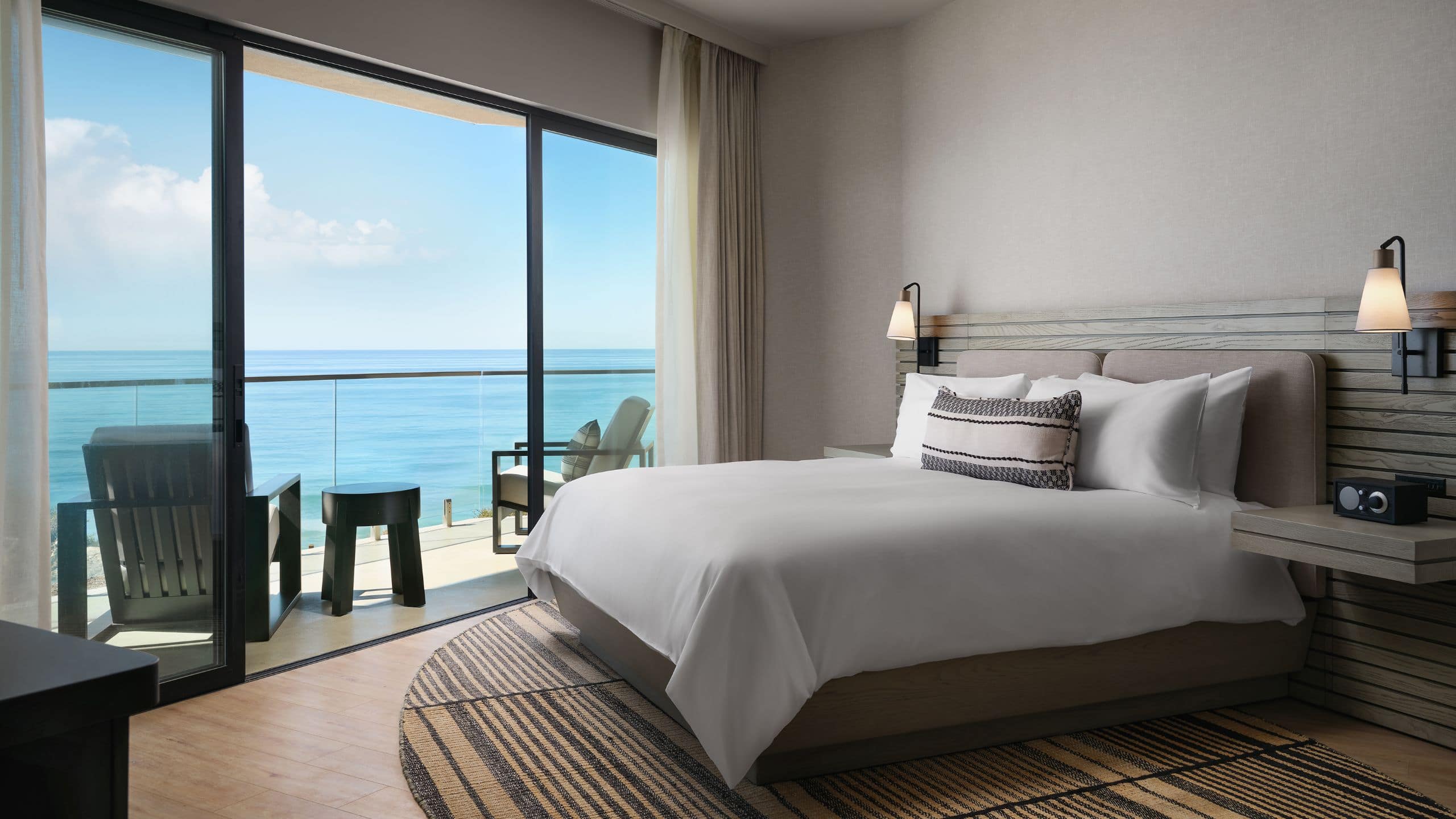 4 of 5 Alila Marea Beach Resort Encinitas One Bedroom Suite Bedroom