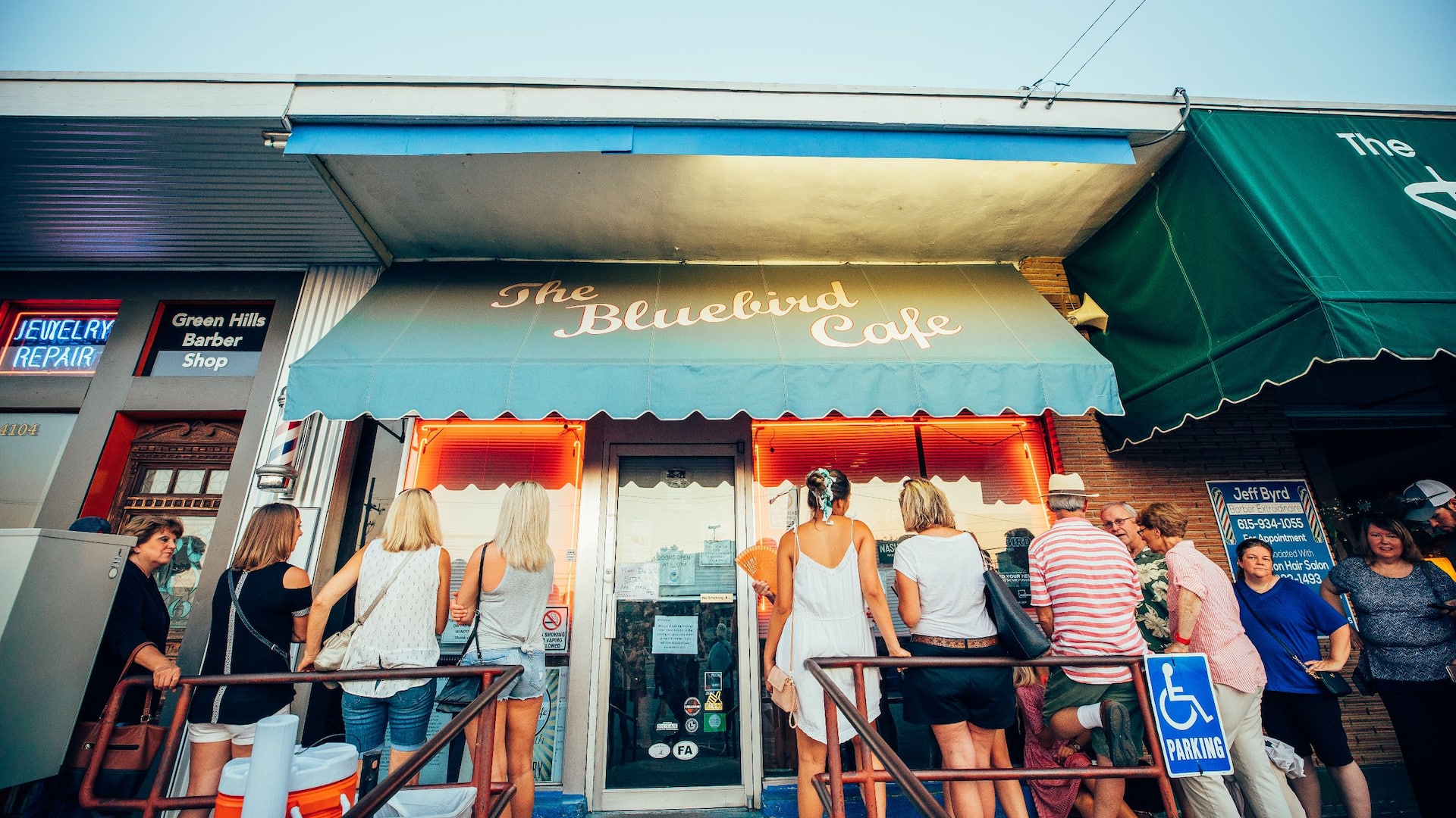 Grand Hyatt Nashville Destination Bluebird Cafe