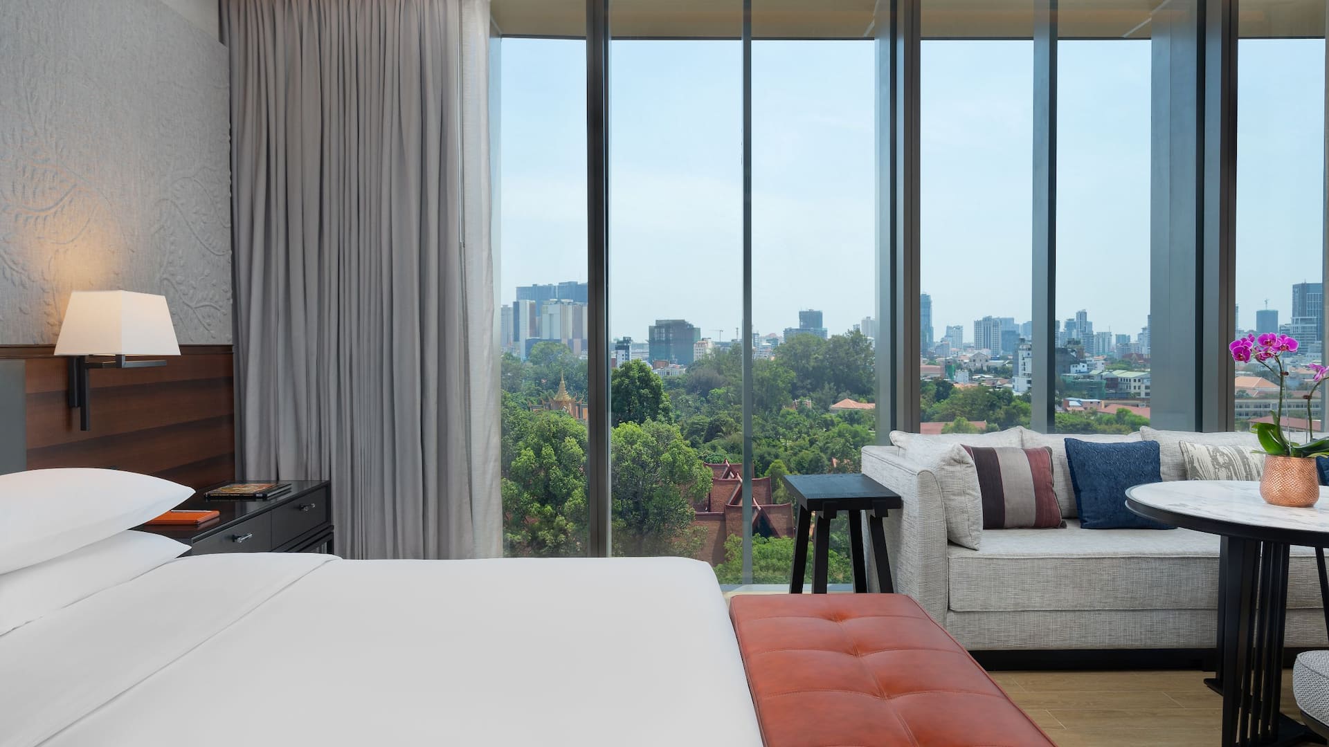 Hyatt Regency Phnom Penh Executive Suite Bedroom