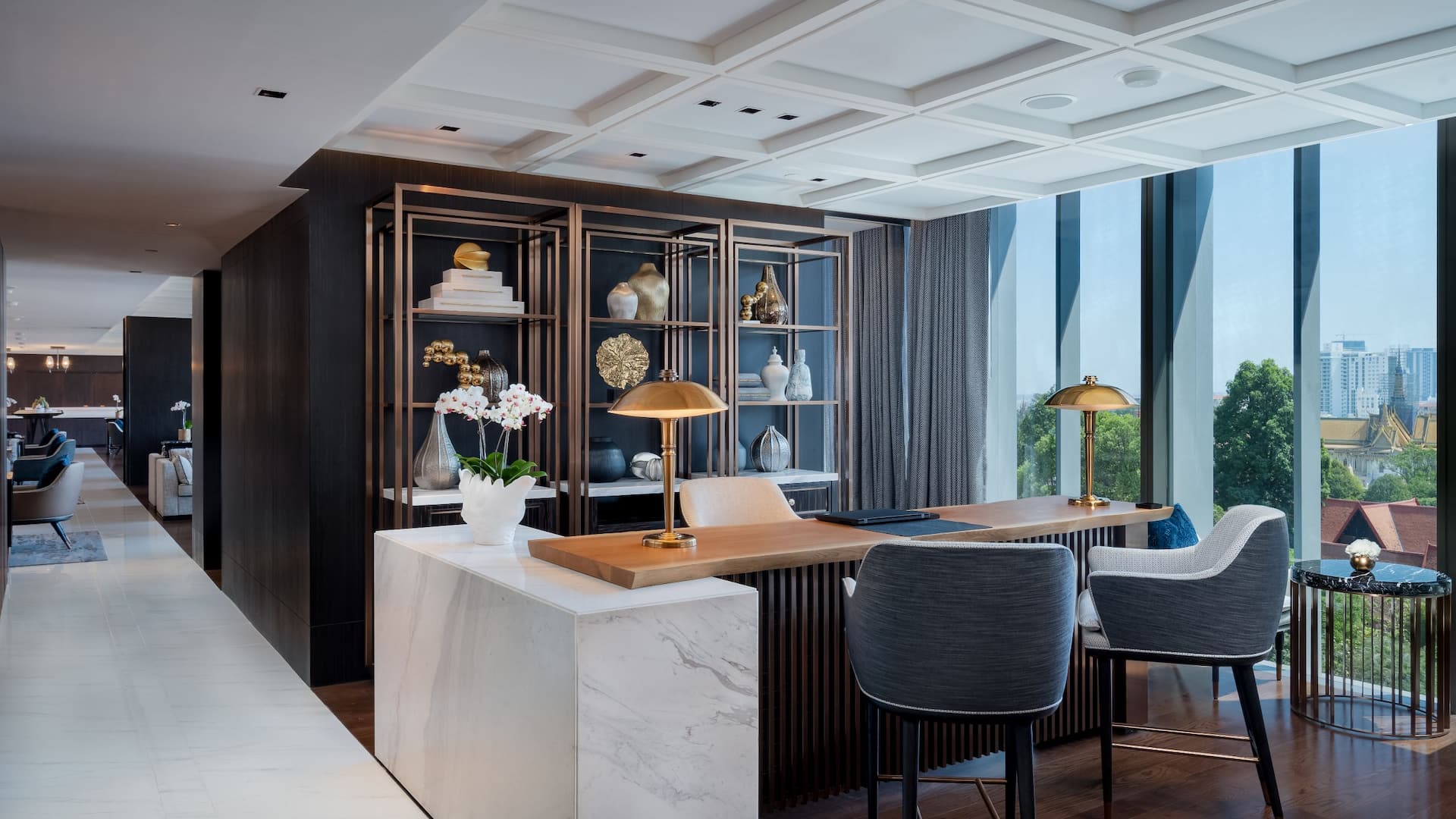 Hyatt Regency Phnom Penh Regency Club