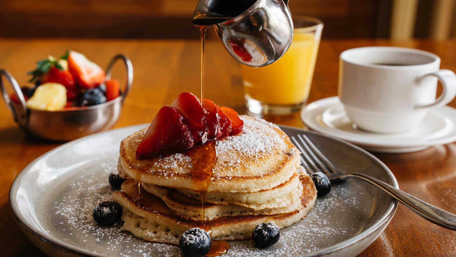 Hyatt Regency Orlando International Airport Mccoys Pancakes Syrup