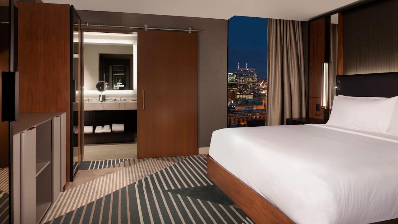 Broadway Corner Suite with king bed and city view