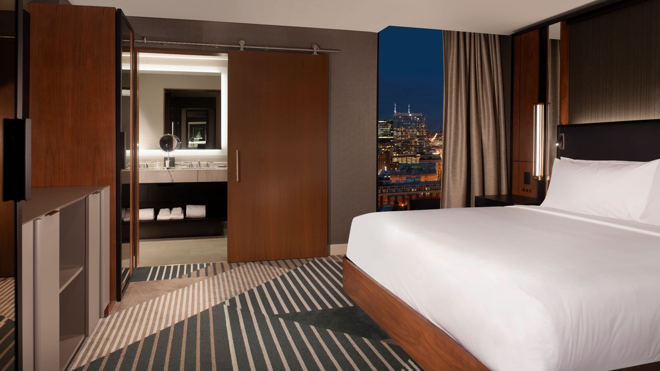Grand Hyatt Nashville Broadway Corner Suite