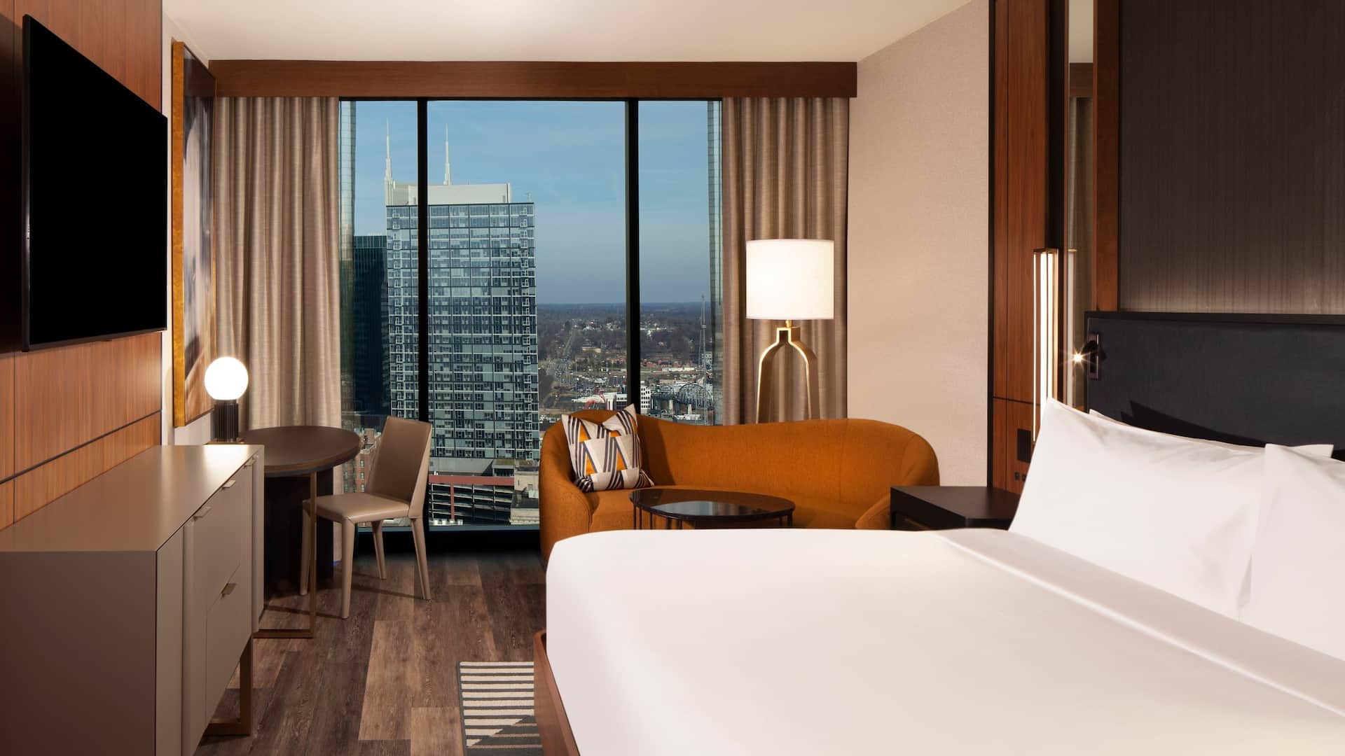 Grand Hyatt Nashville Club King Guestroom