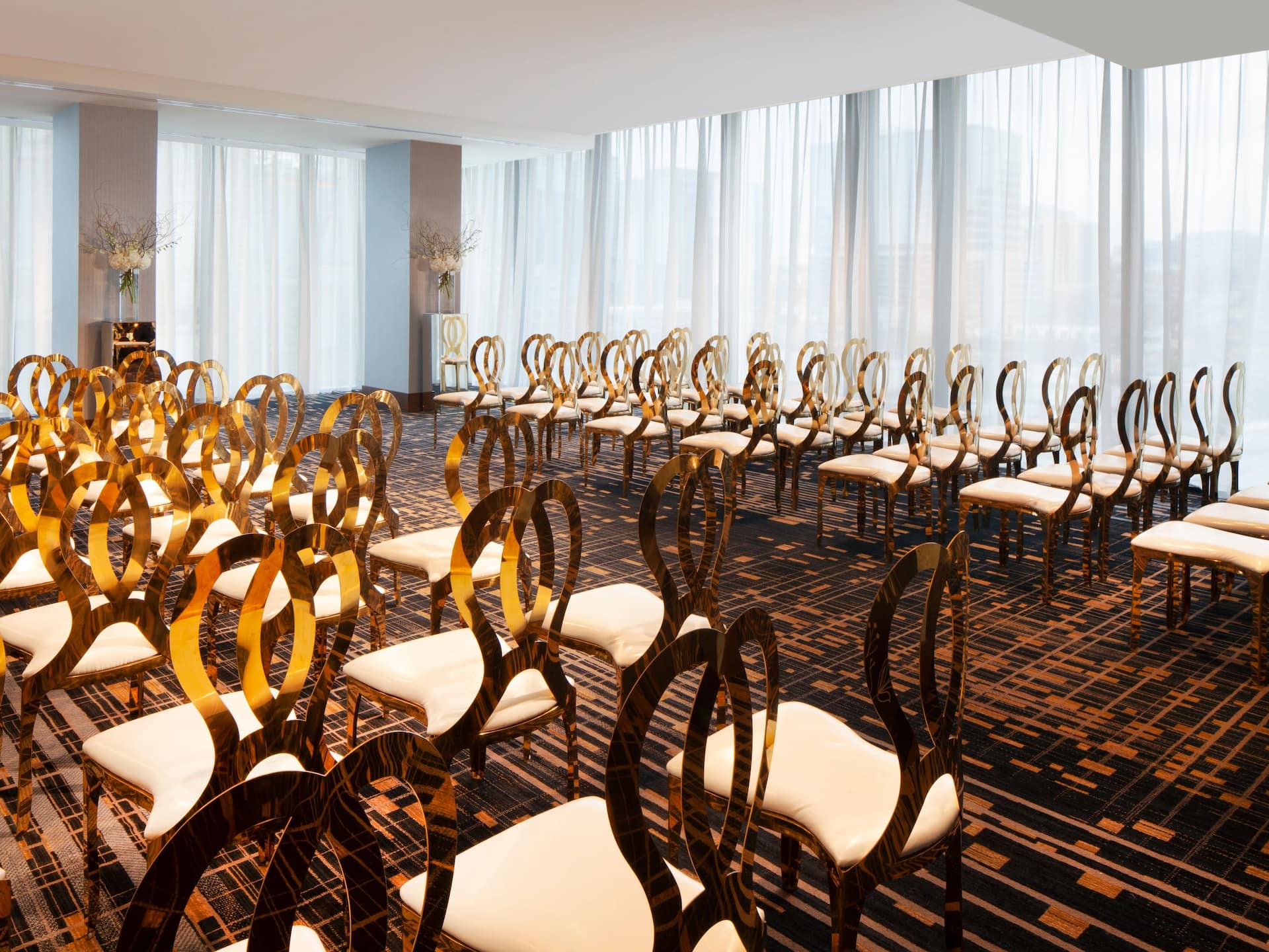 Grand Hyatt Nashville Rail Head Wedding Setup