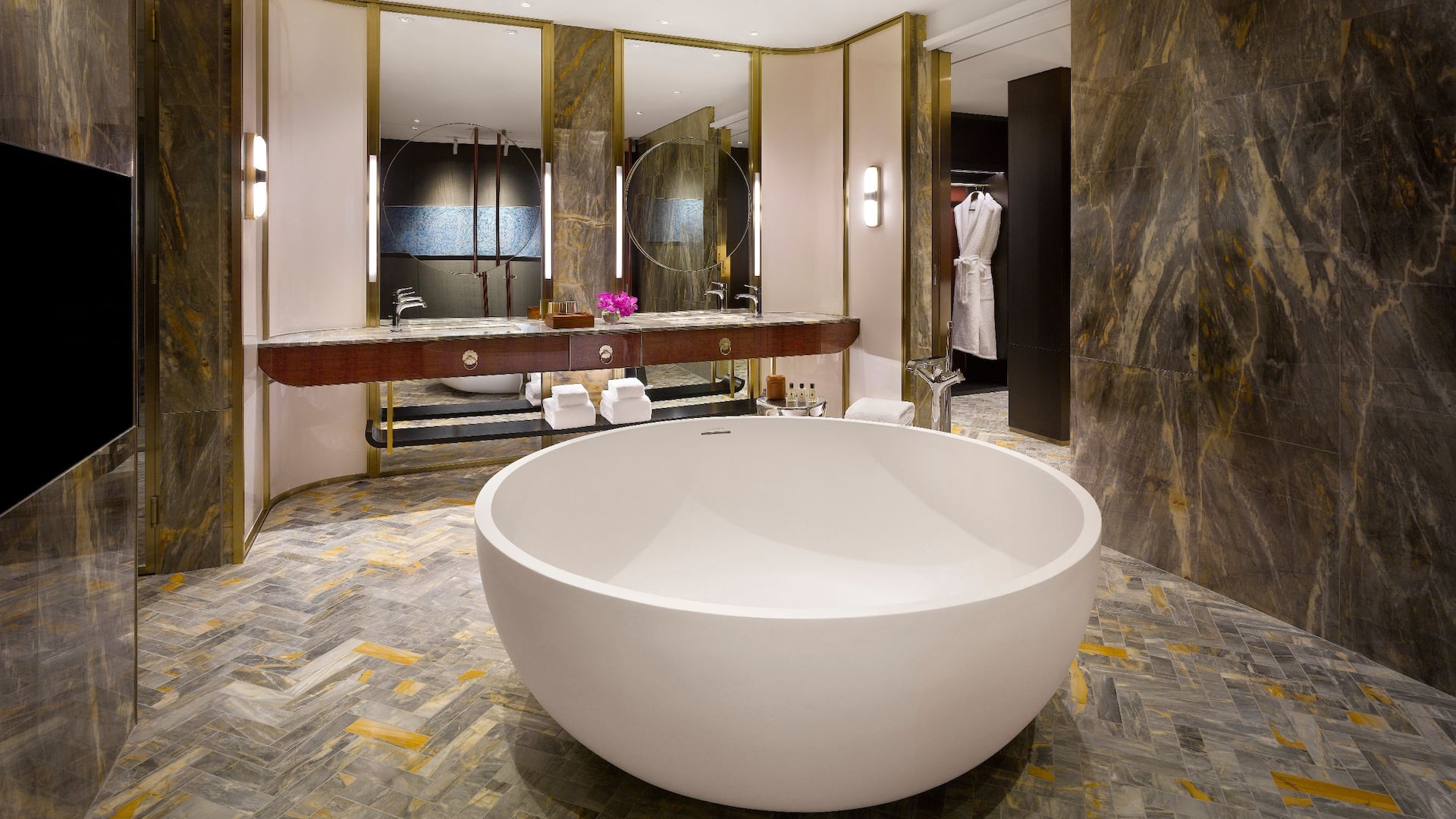 3 de 3 Grand Hyatt Jeju Presidential Suite Toilet