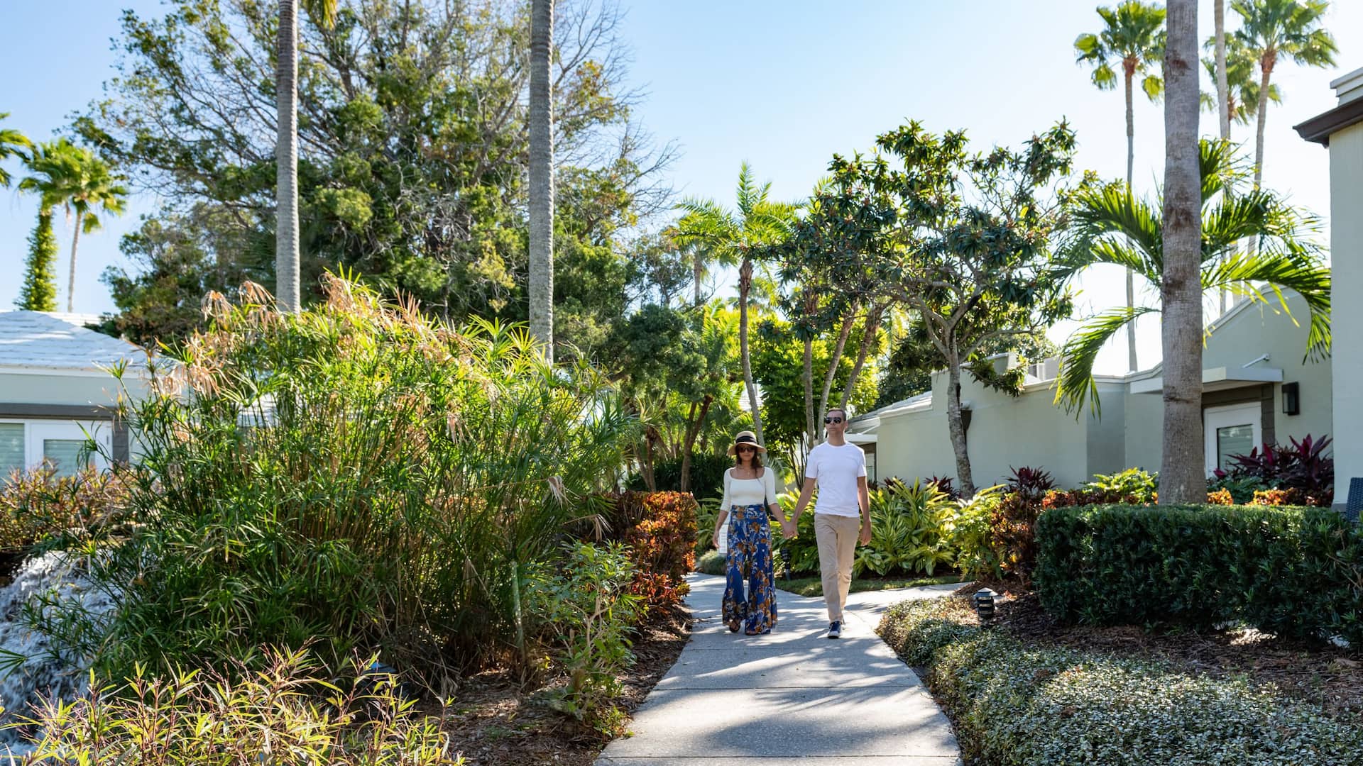 Grand Hyatt Tampa Bay Casita Walkway Couple Hat