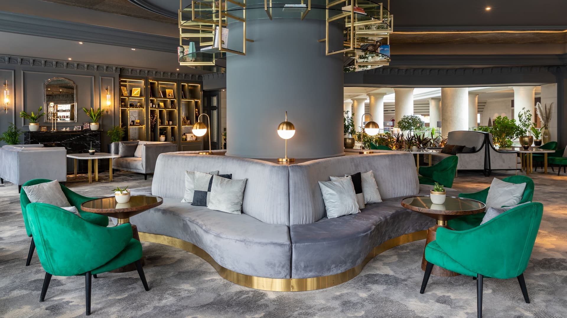 Hyatt Regency Belgrade Hyatt Regency Belgrade Tea House Column