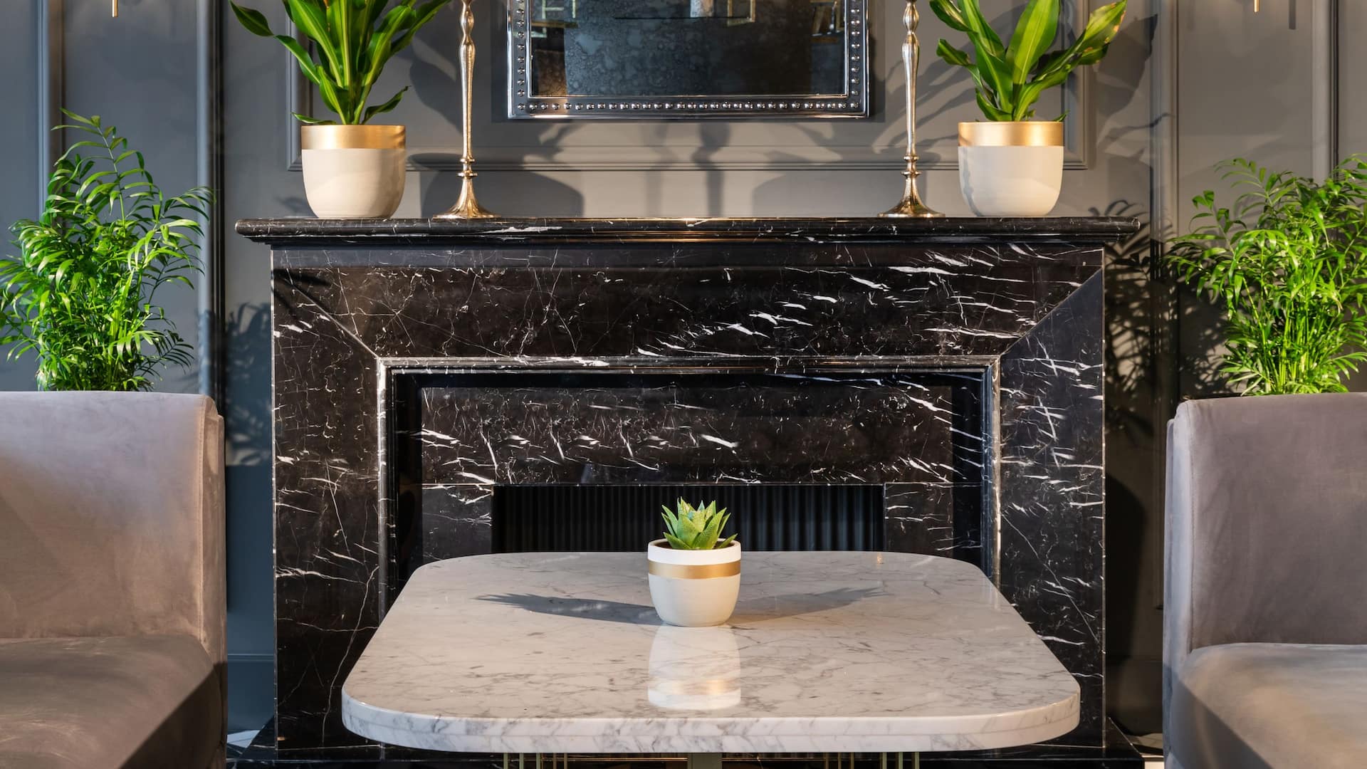 Hyatt Regency Belgrade Hyatt Regency Belgrade Tea House Fireplace