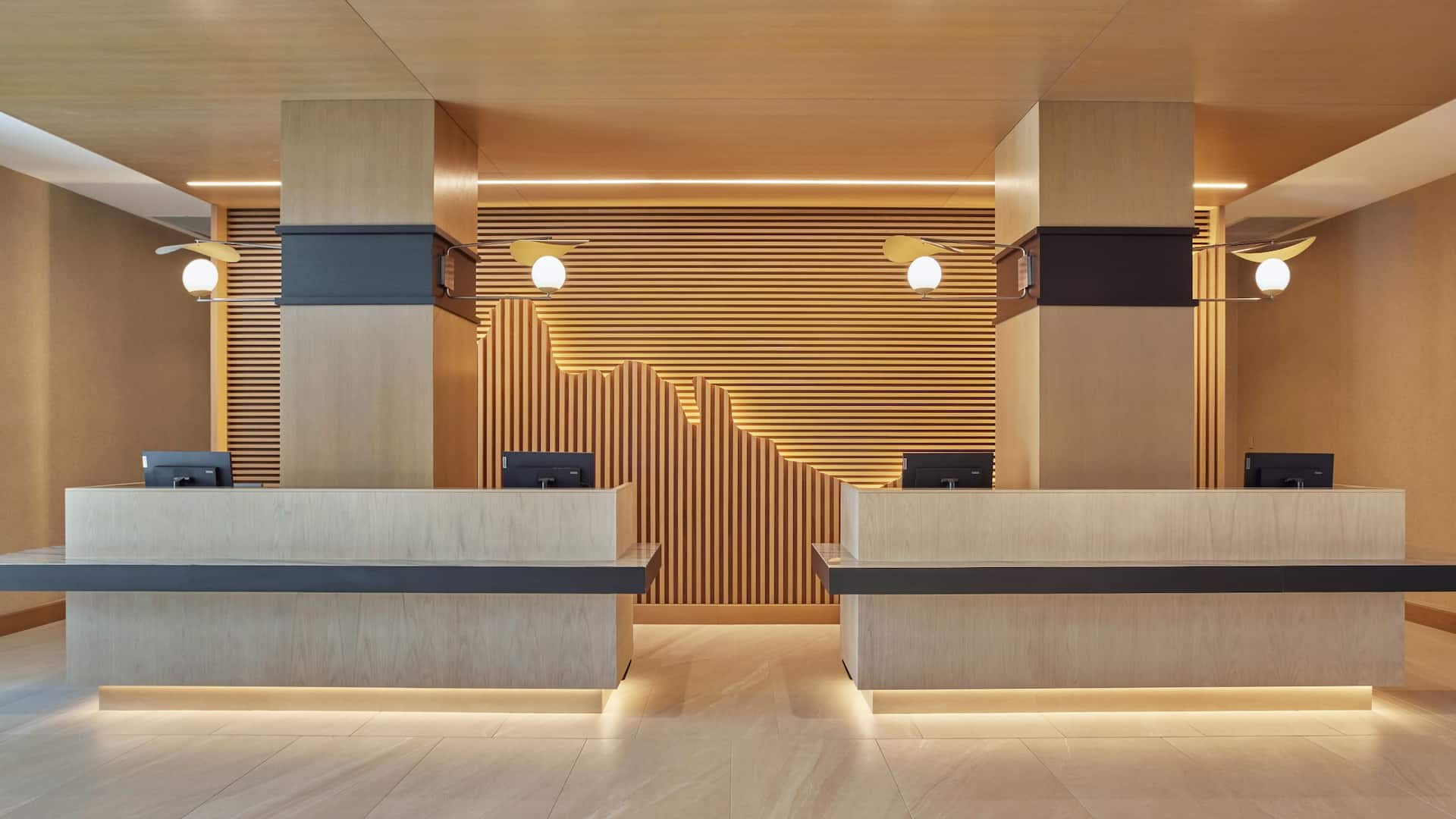 Hyatt Regency La Jolla at Aventine Front Desk