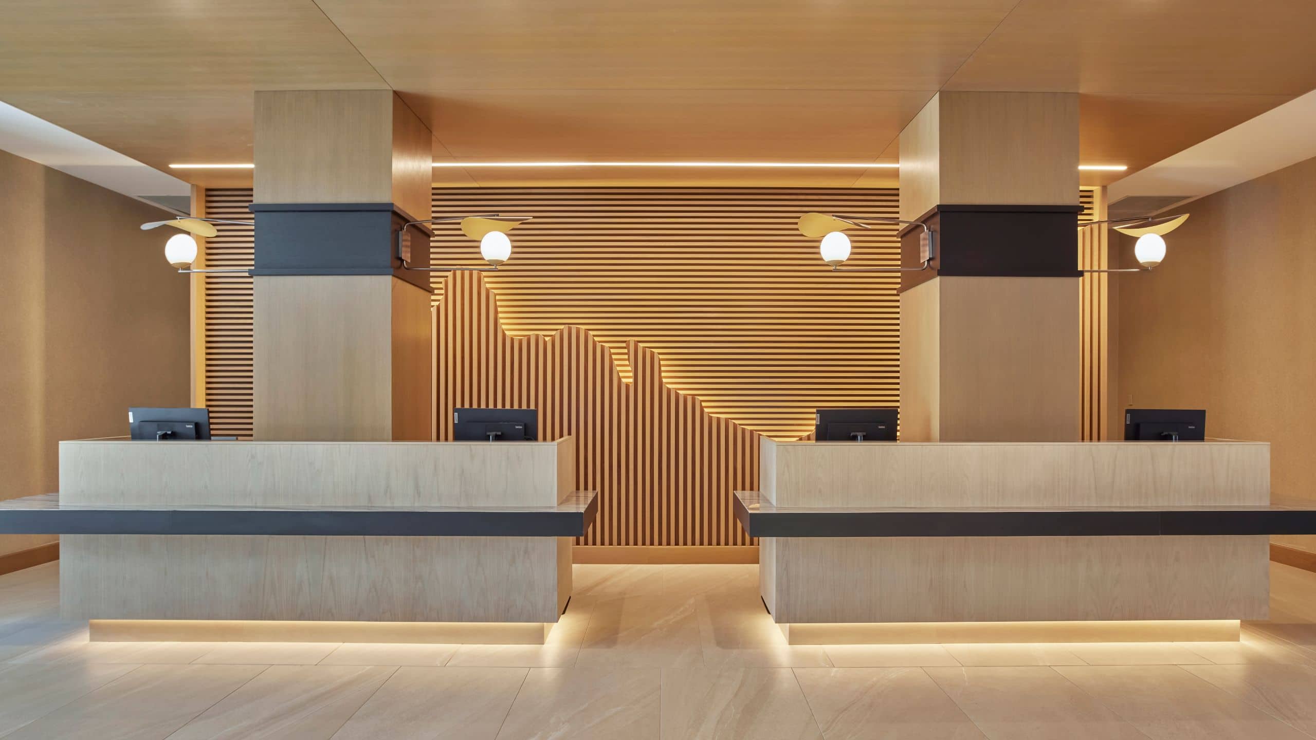 Hyatt Regency La Jolla at Aventine Front Desk