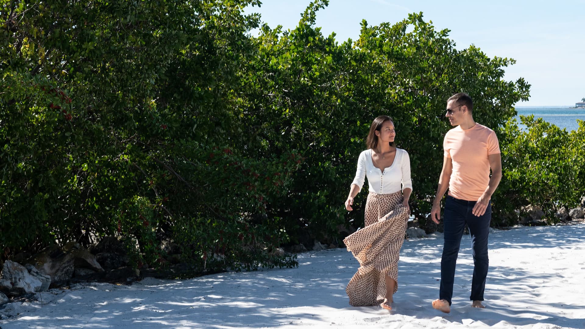 Grand Hyatt Tampa Bay Stunning Beach Couple Walking