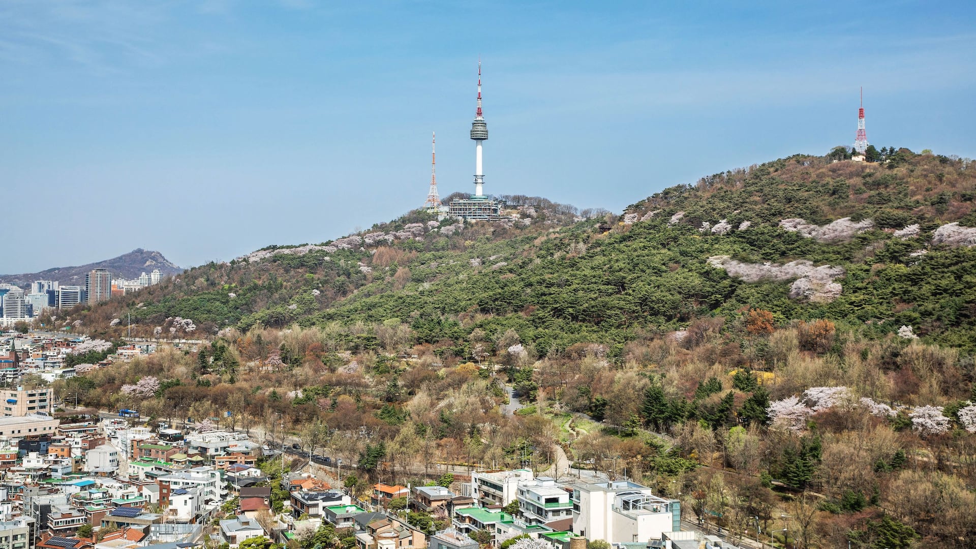 Grand Hyatt Seoul Namsan Tower Far