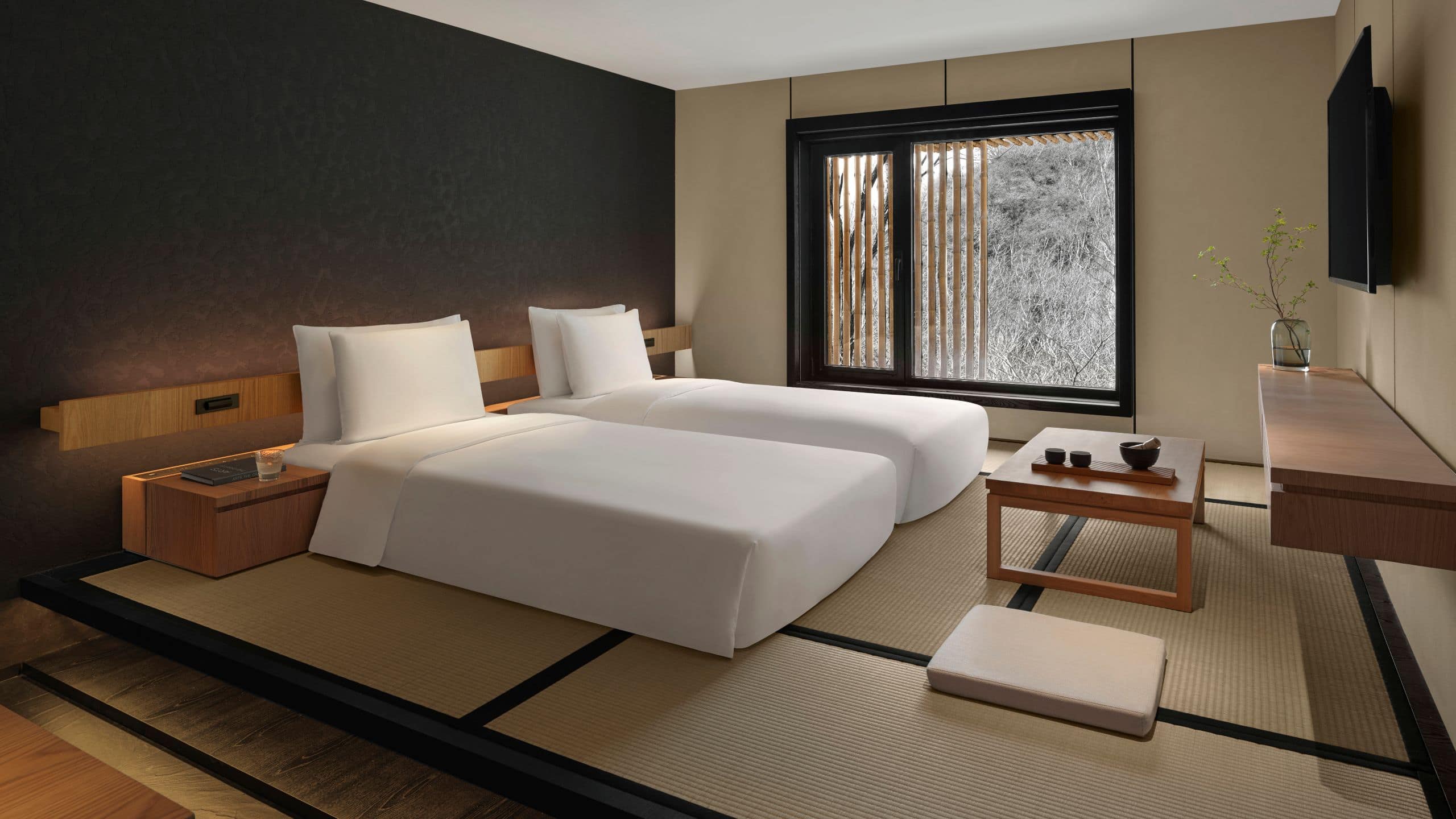 Commune By The Great Wall Bamboo Wall Twin Bed