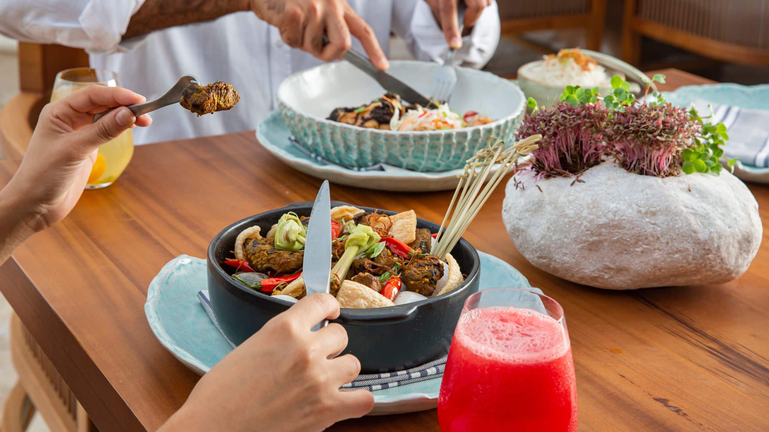 Alila Hinu Bay Guests Dining