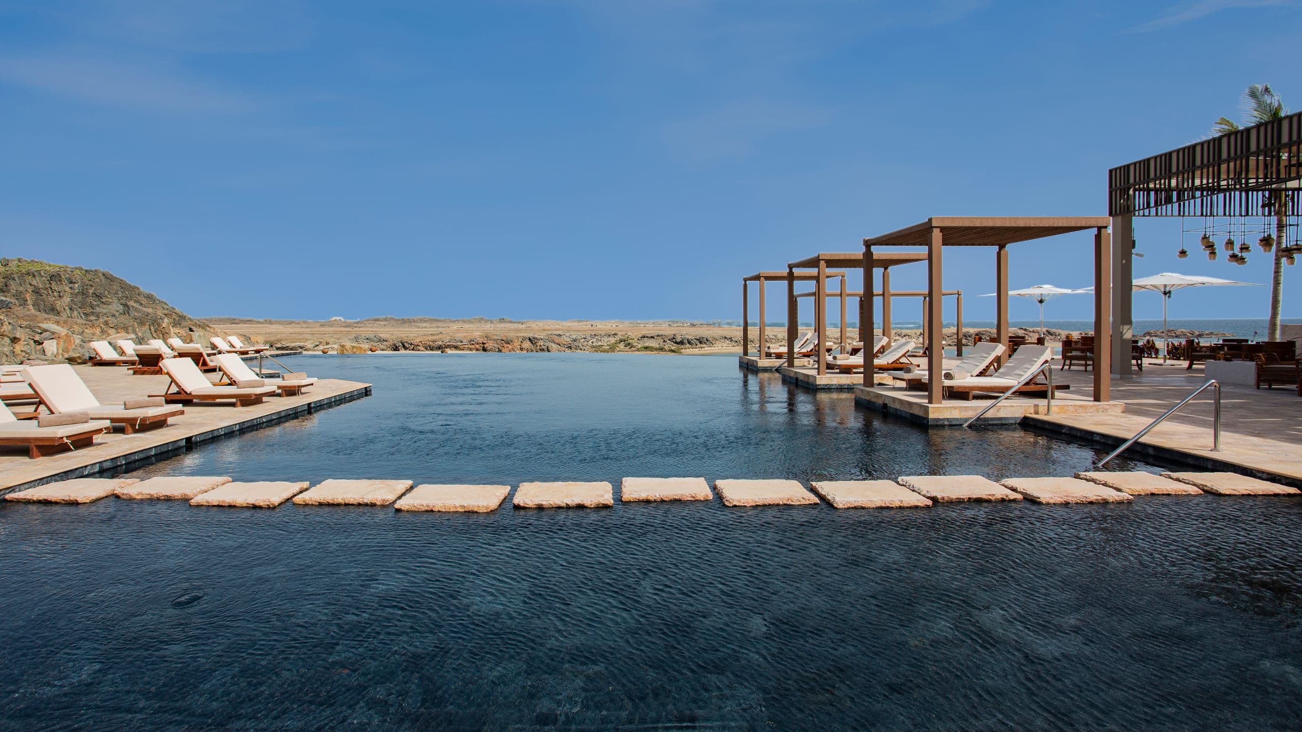 Alila Hinu Bay Seasalt Pool View
