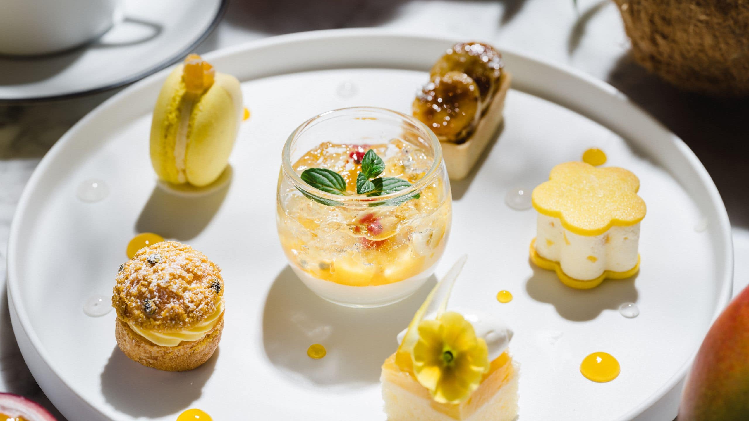 Hyatt Centric Kanazawa FIVE Cake Set Tropical Close