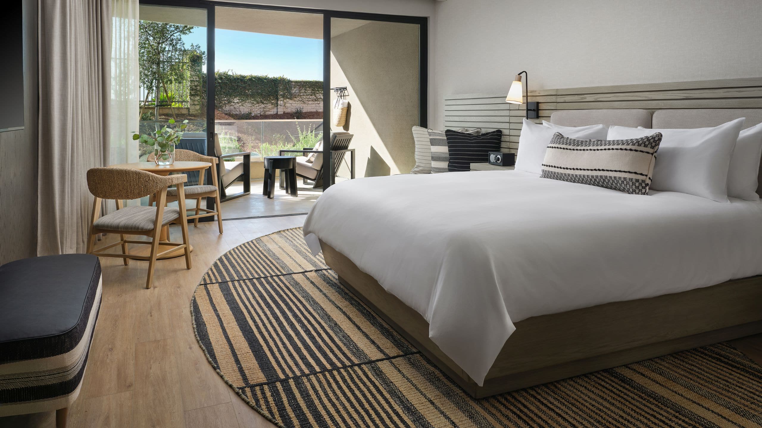 Alila Marea Beach Resort Encinitas King Bed Balcony