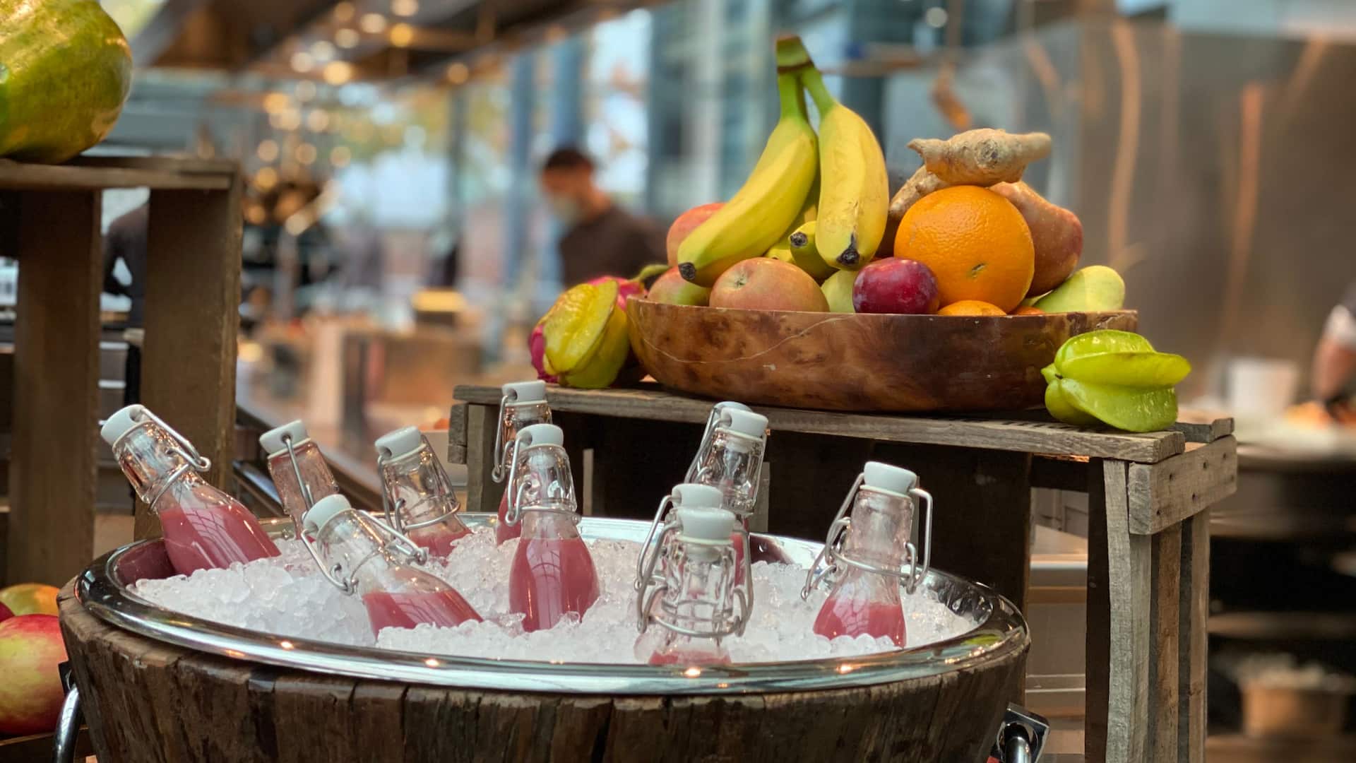 Breakfast smoothies in the show kitchen of Bellpepper Restaurant at Hyatt Regency Mainz