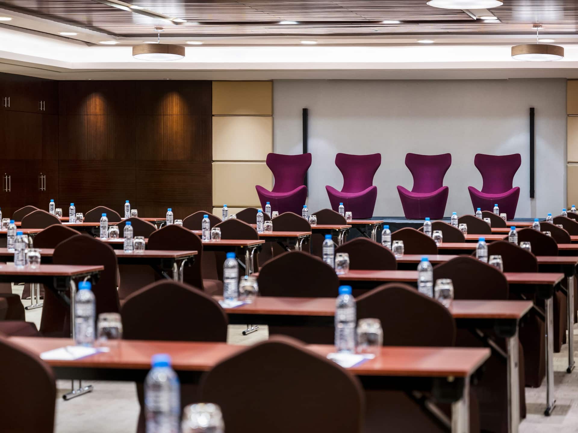 Hyatt Regency Oryx Doha Meeting Room Panel Setup