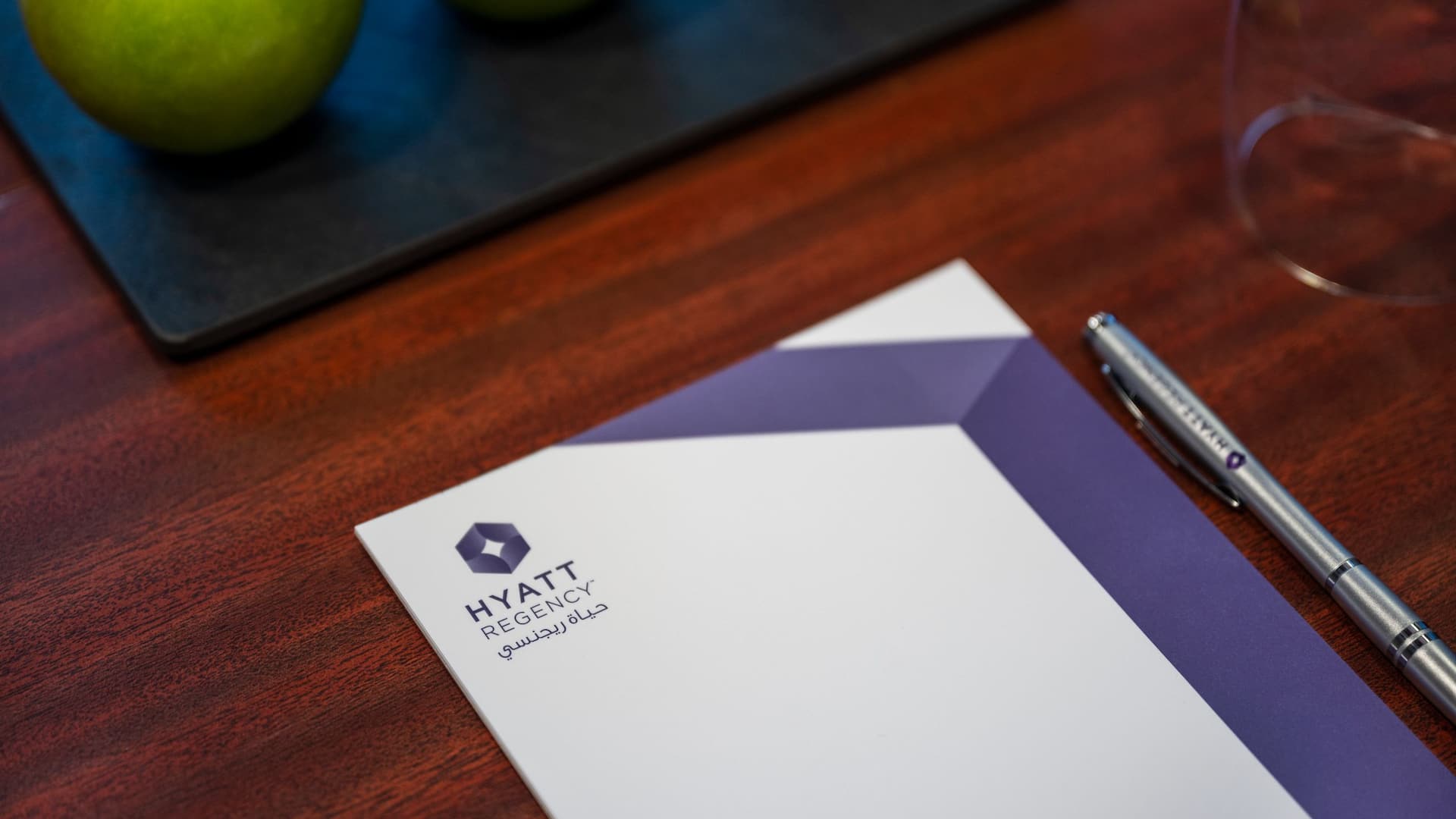 Hyatt Regency Oryx Doha Notepad