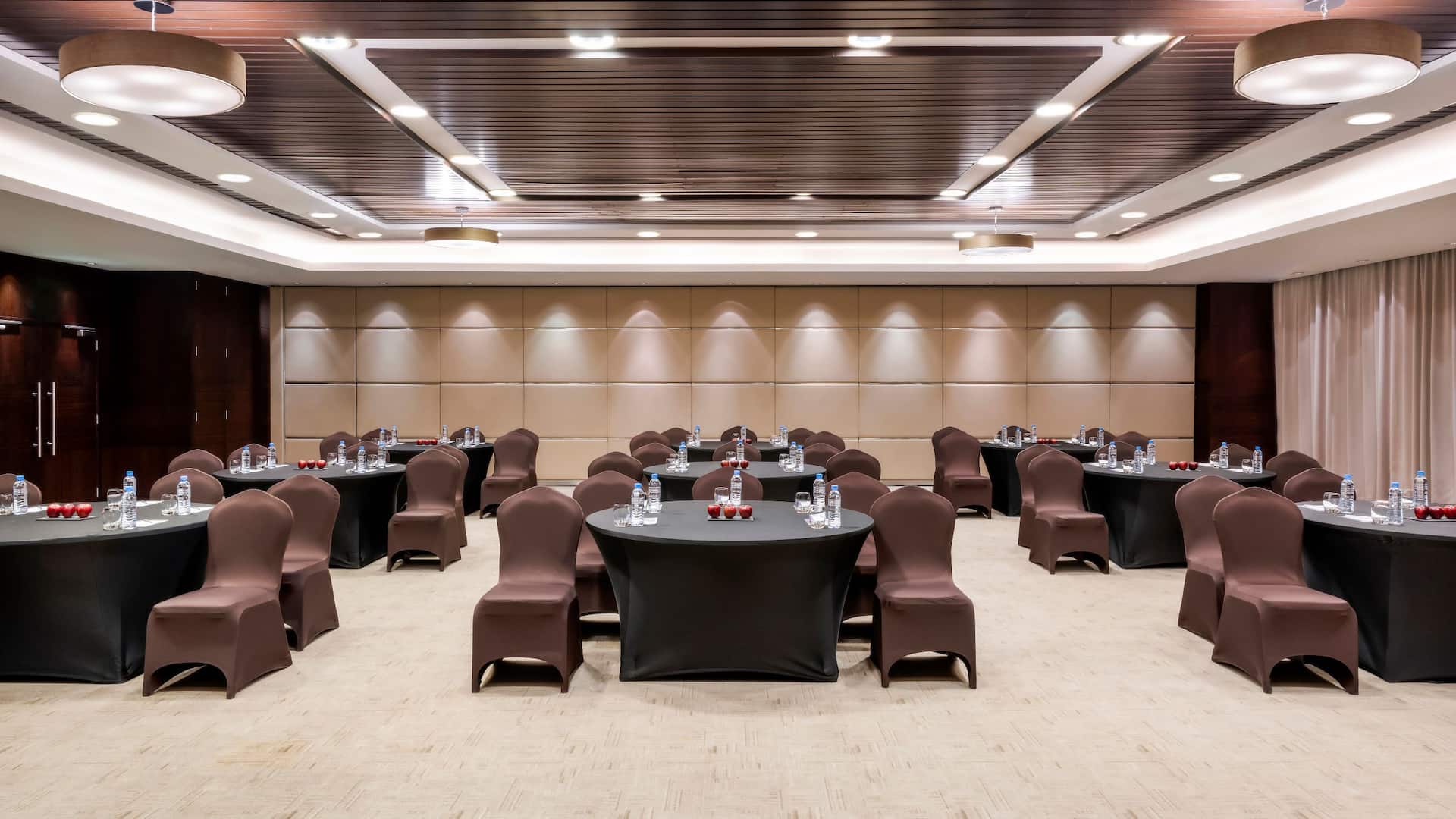 Hyatt Regency Oryx Doha Meeting Room Cabaret Setup