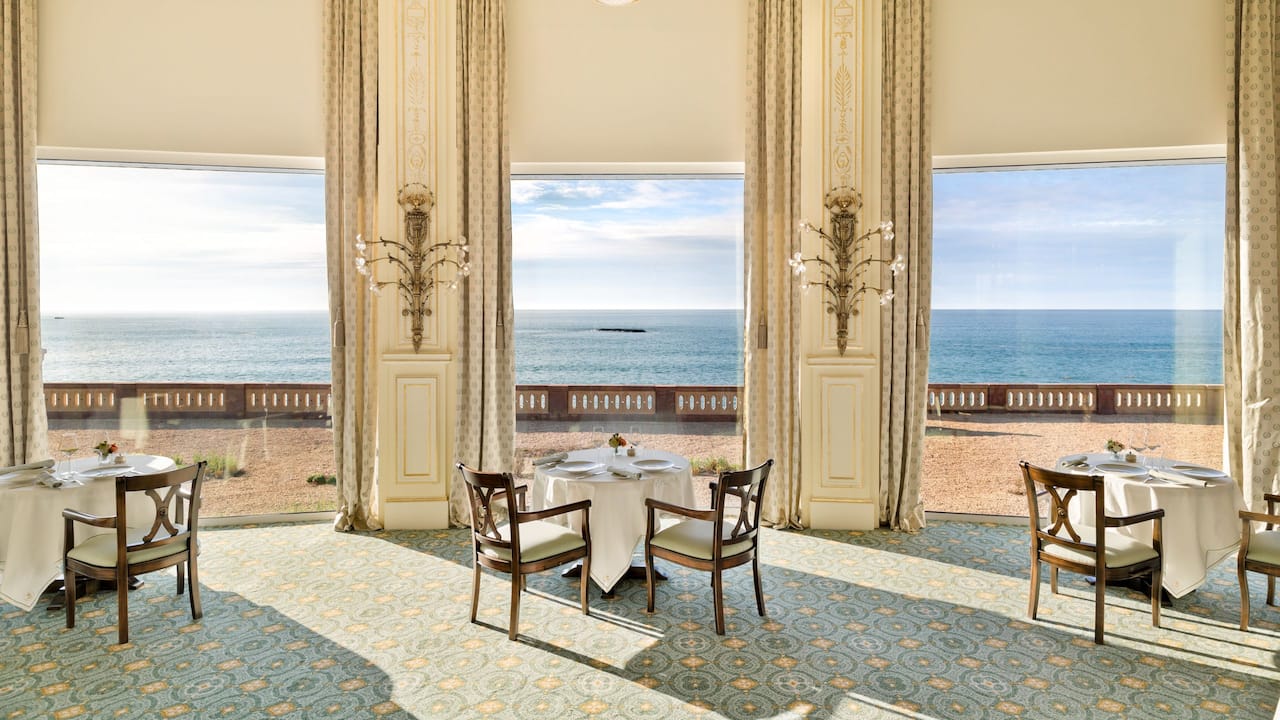  La Rotonde Tables Overlooking the Ocean Breathtaking views Hotel du Palais