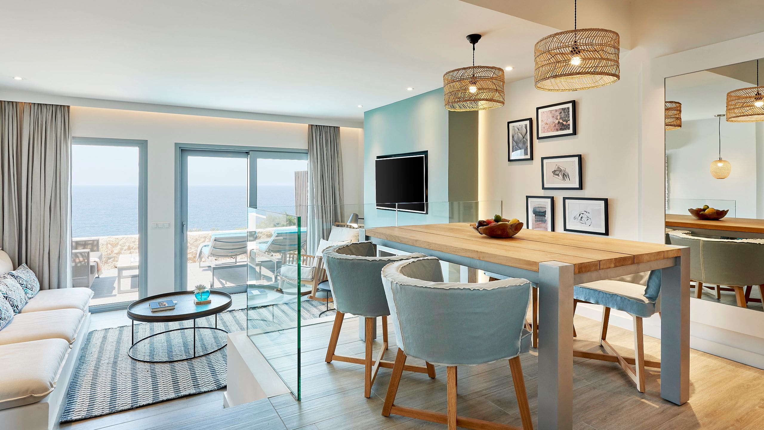4 von 9 7Pines Resort Ibiza Cliff Suite Duplex Living Area