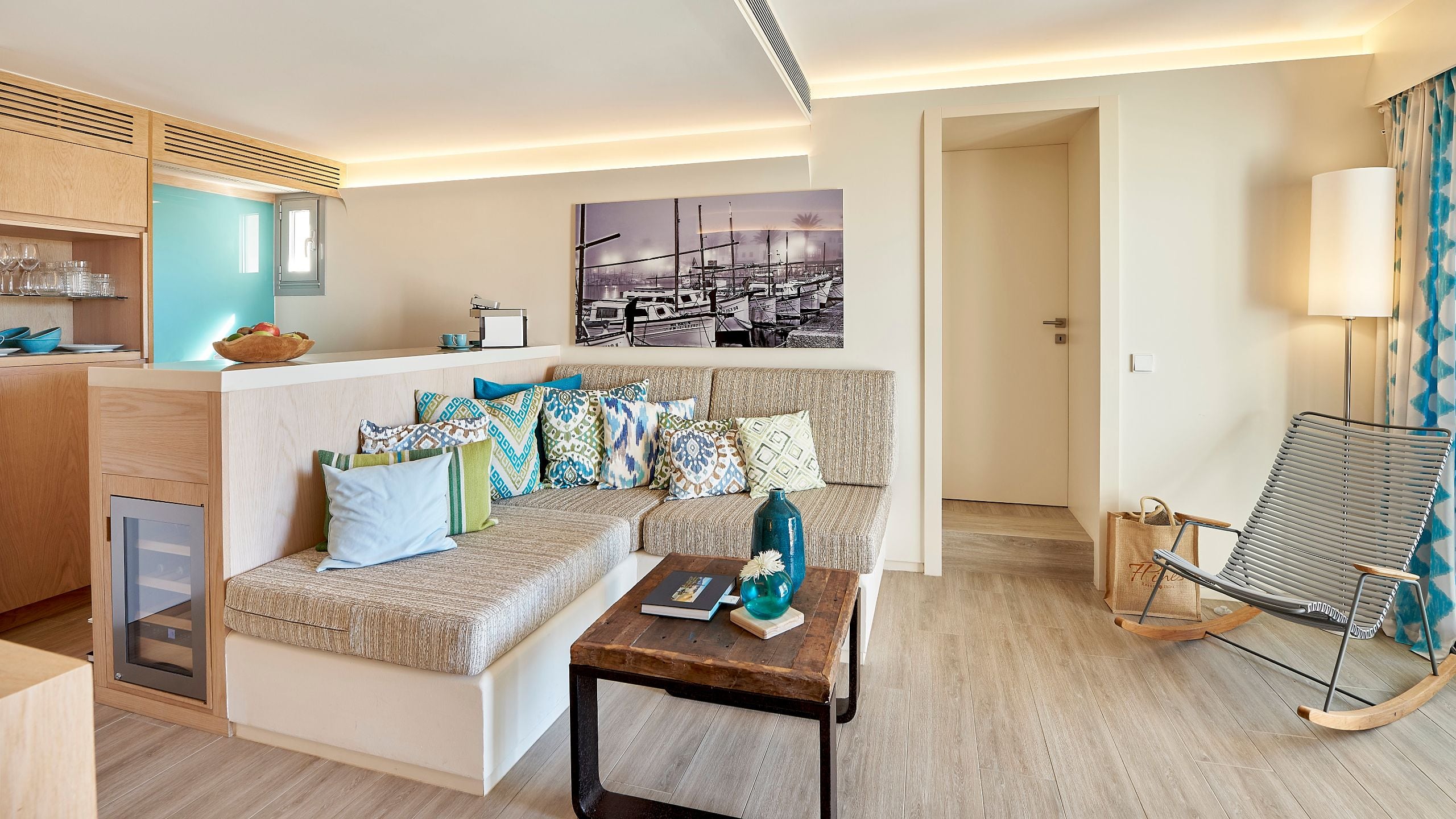 4 von 5 7Pines Resort Ibiza Laguna Suite Sea View Two Bedroom Living