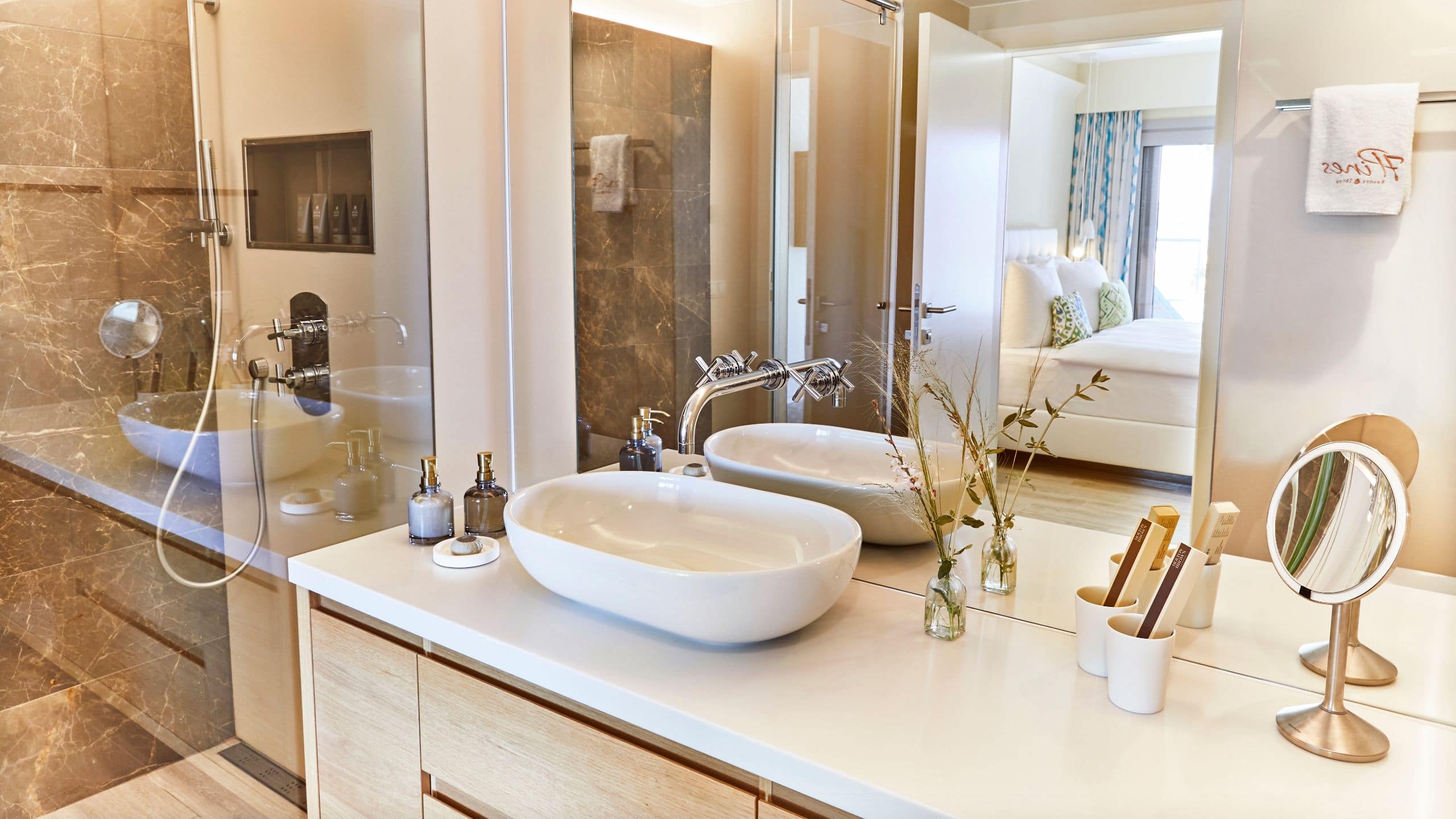 5 von 5 7Pines Resort Ibiza Laguna Suite Sea View Two Bedroom Bathroom