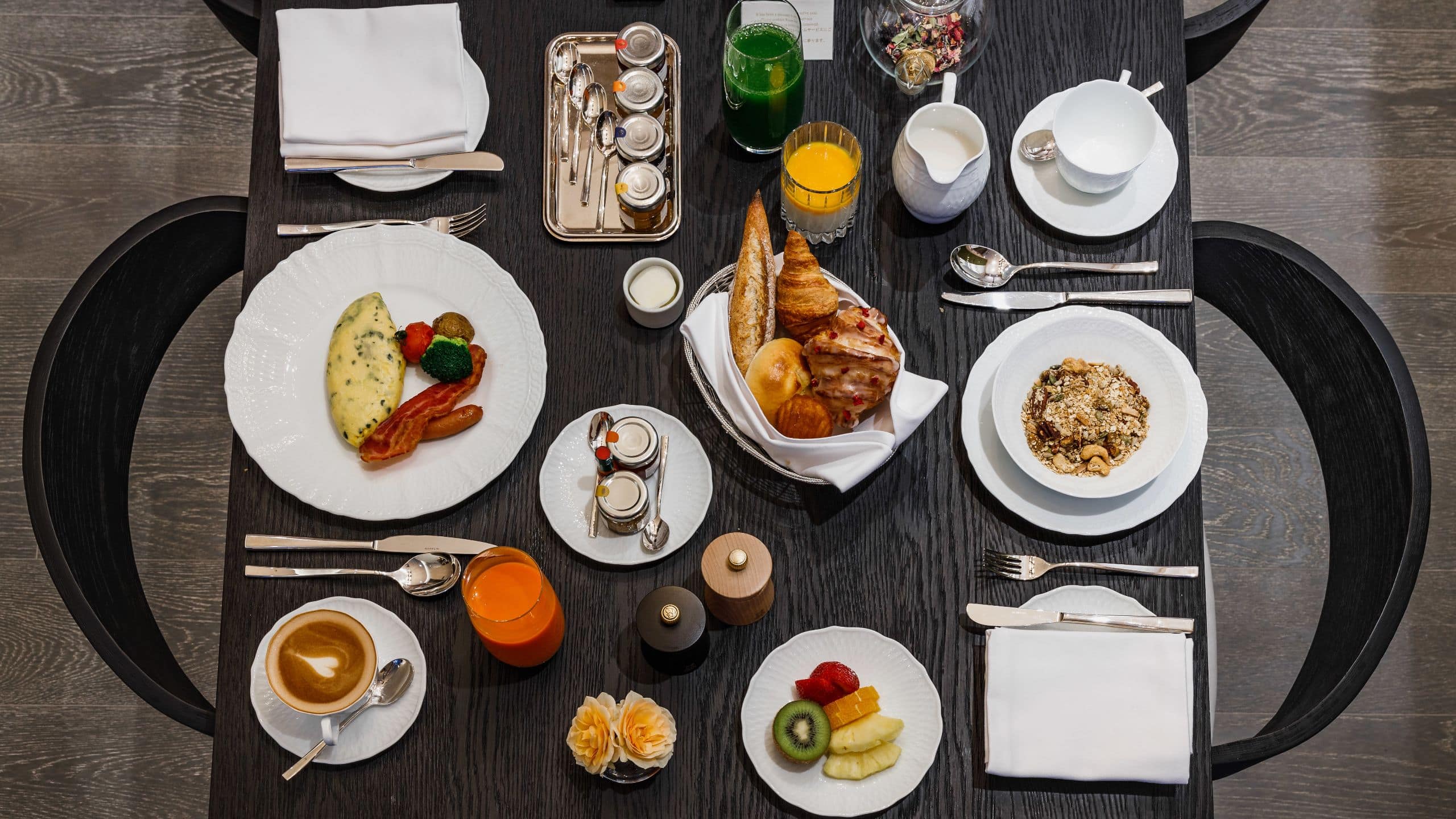 Park Hyatt Niseko Hanazono Lounge Breakfast Layout