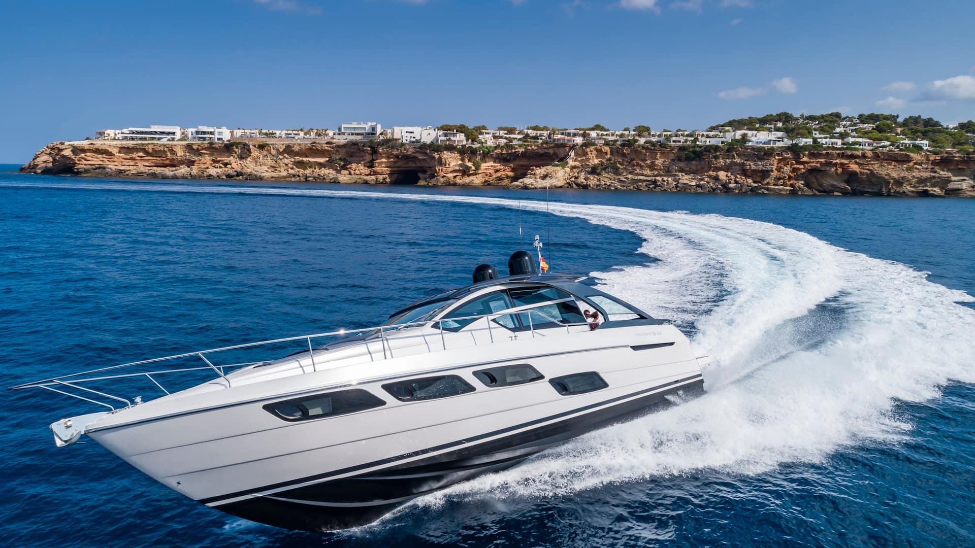 Yacht