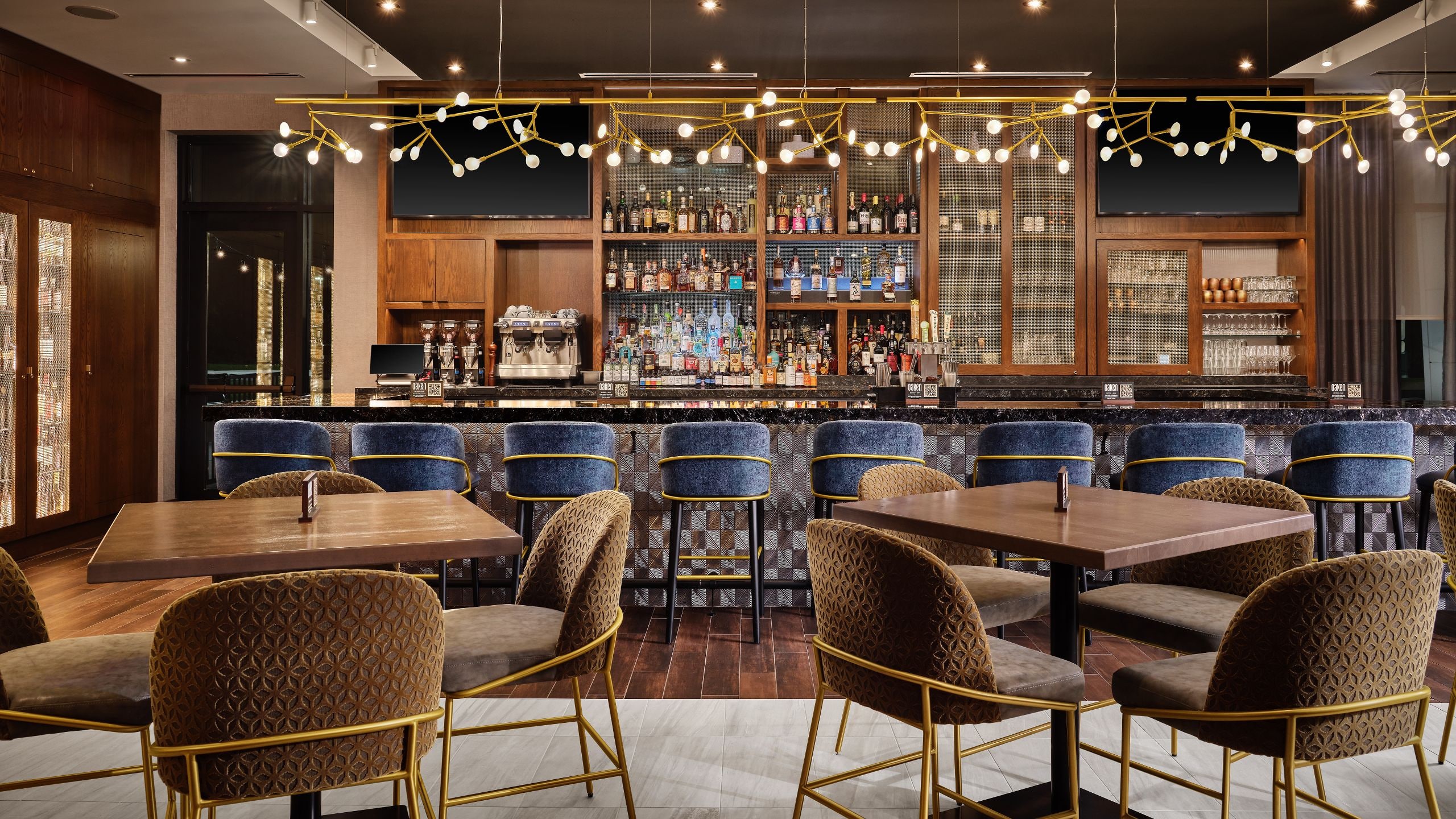 The Forester Hotel Oaken Lounge