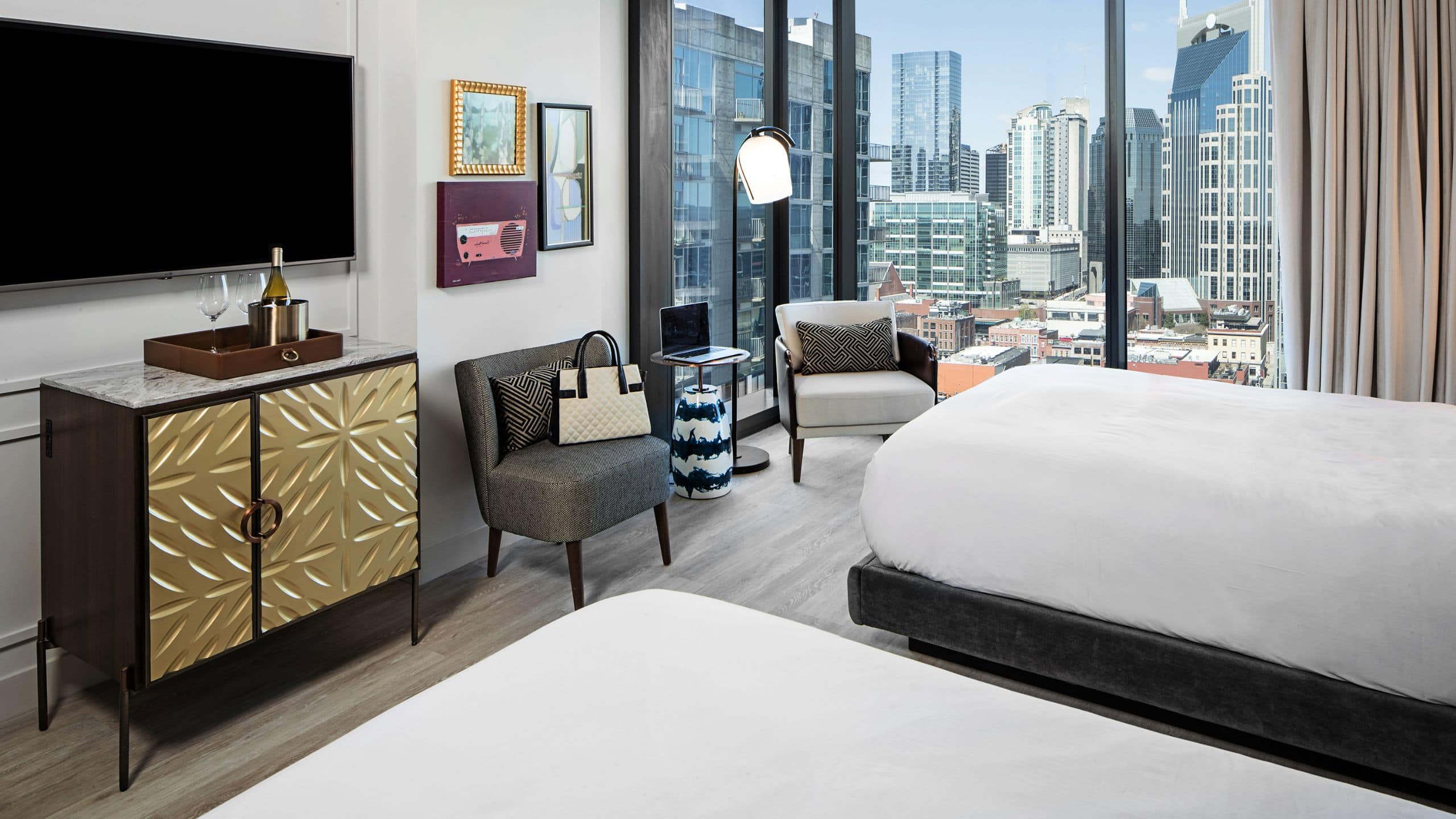 1 de 5 Hyatt Centric Downtown Nashville Two Queen Room