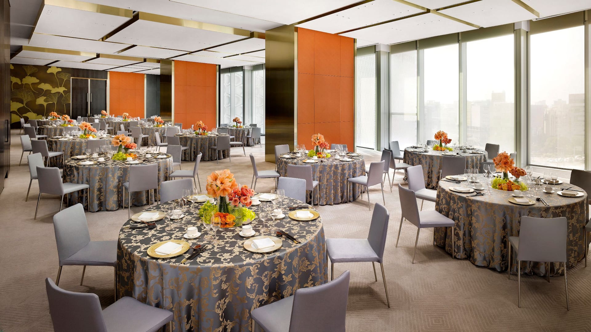 Grand Hyatt Jeju Event Banquet Grey Setup