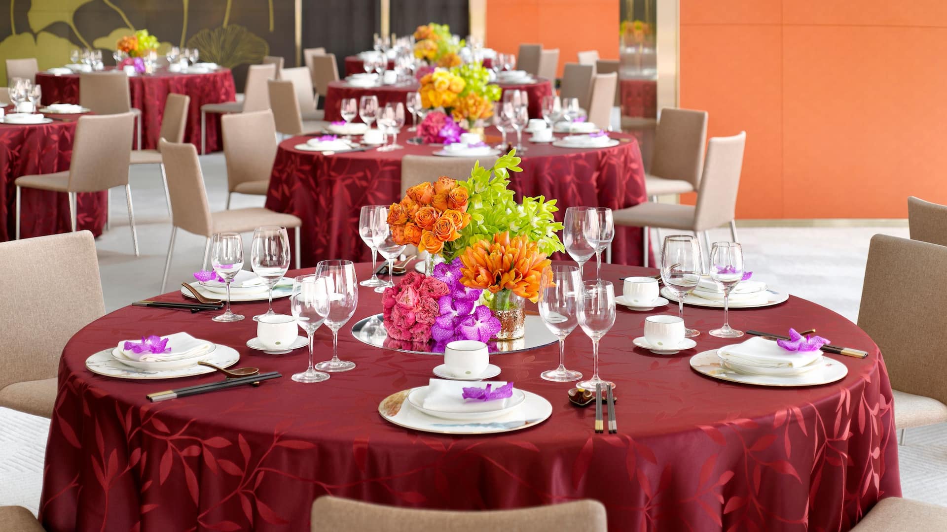 Grand Hyatt Jeju Event Banquet Red Table