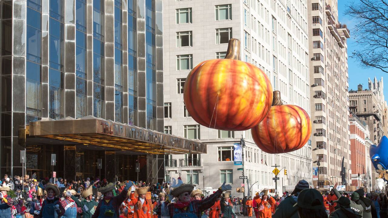 Thanksgiving Parade Midtown Manhattan